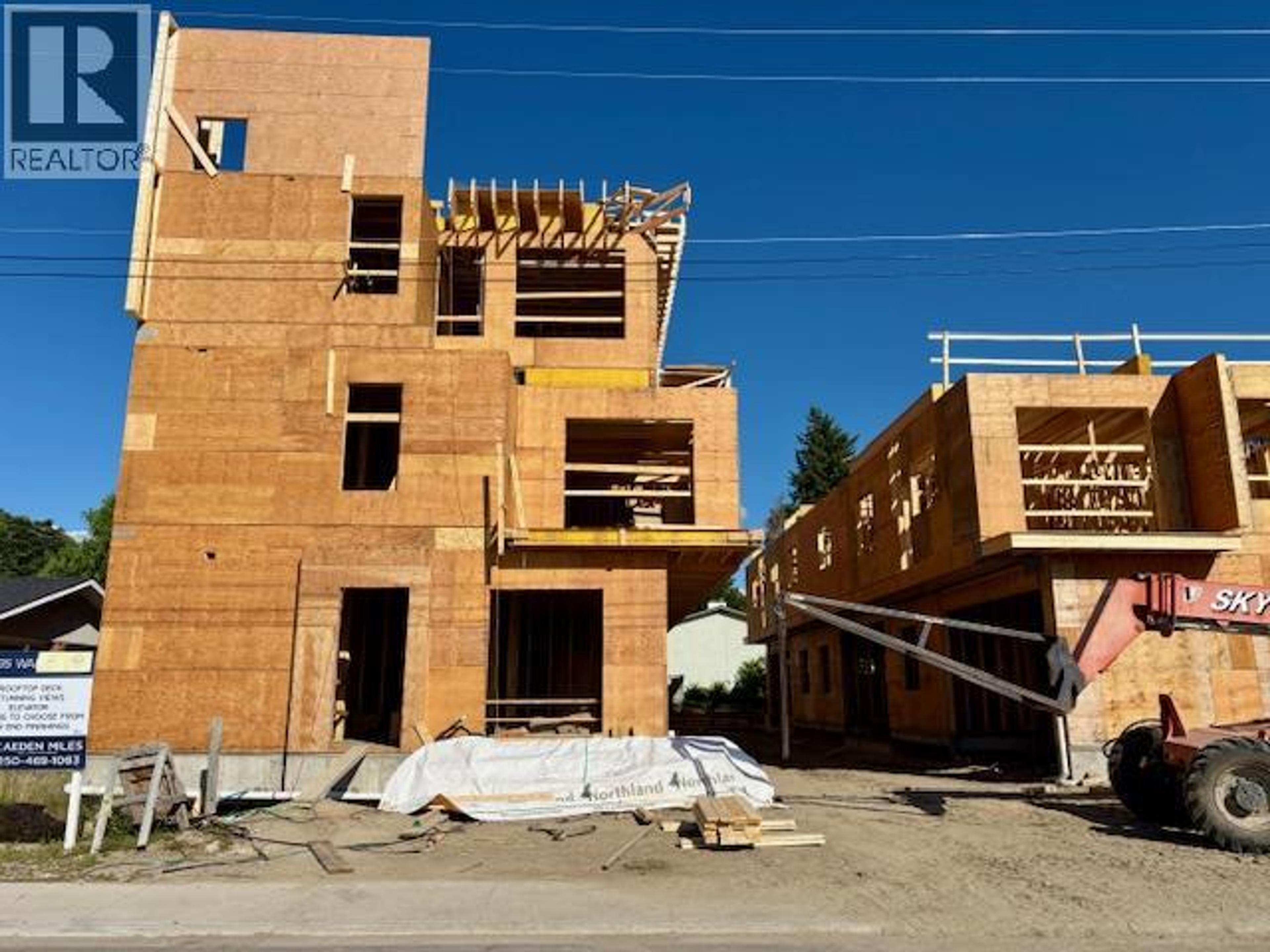 4495 Walker Road, Kelowna - Exteriors - Full Complex View - Photo 2