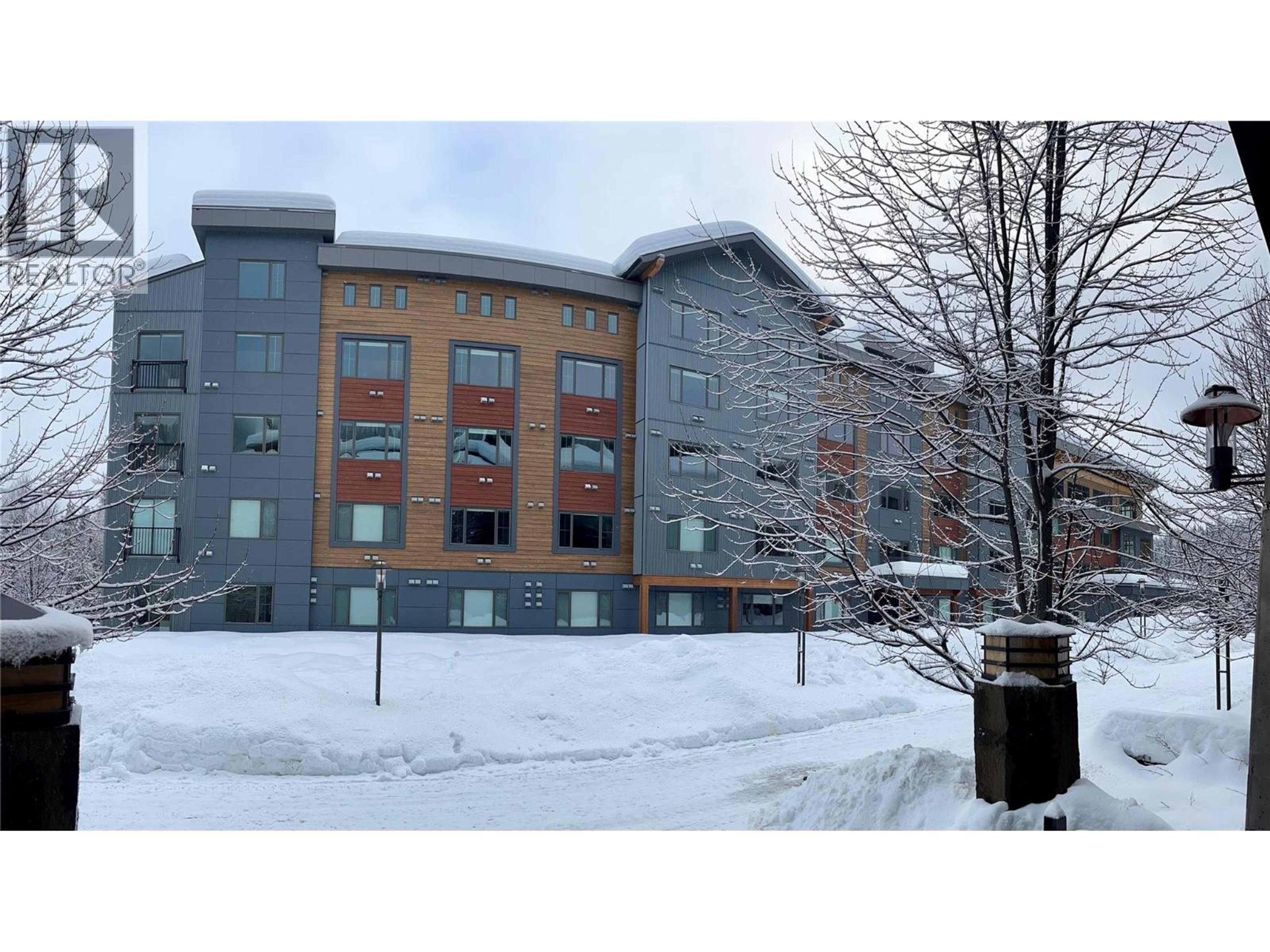 4280 Red Mountain Road, Rossland - Exteriors - Full Complex View - Photo 4