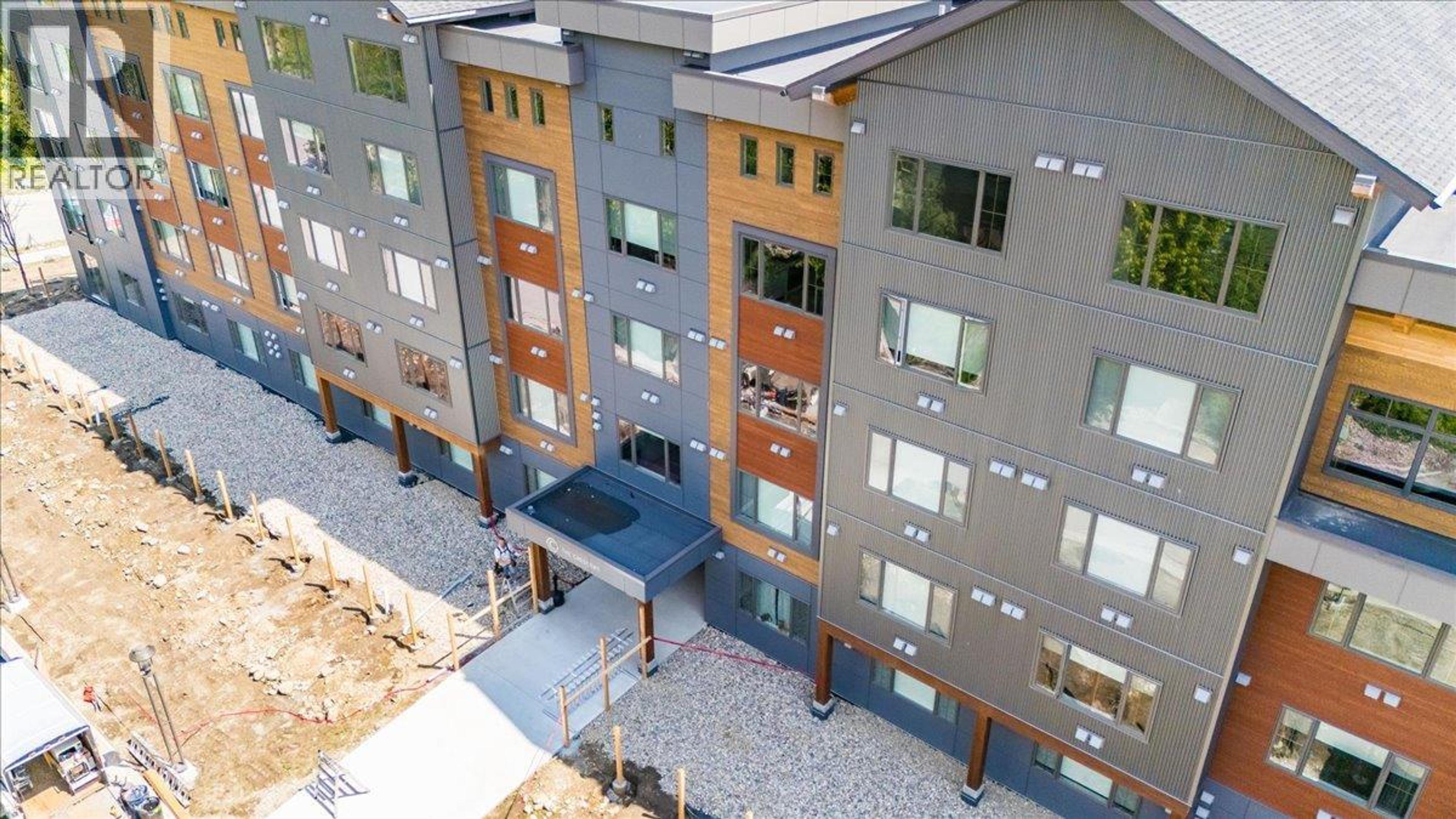 4280 Red Mountain Road, Rossland - Exteriors - Drone/Aerial View - Photo 6