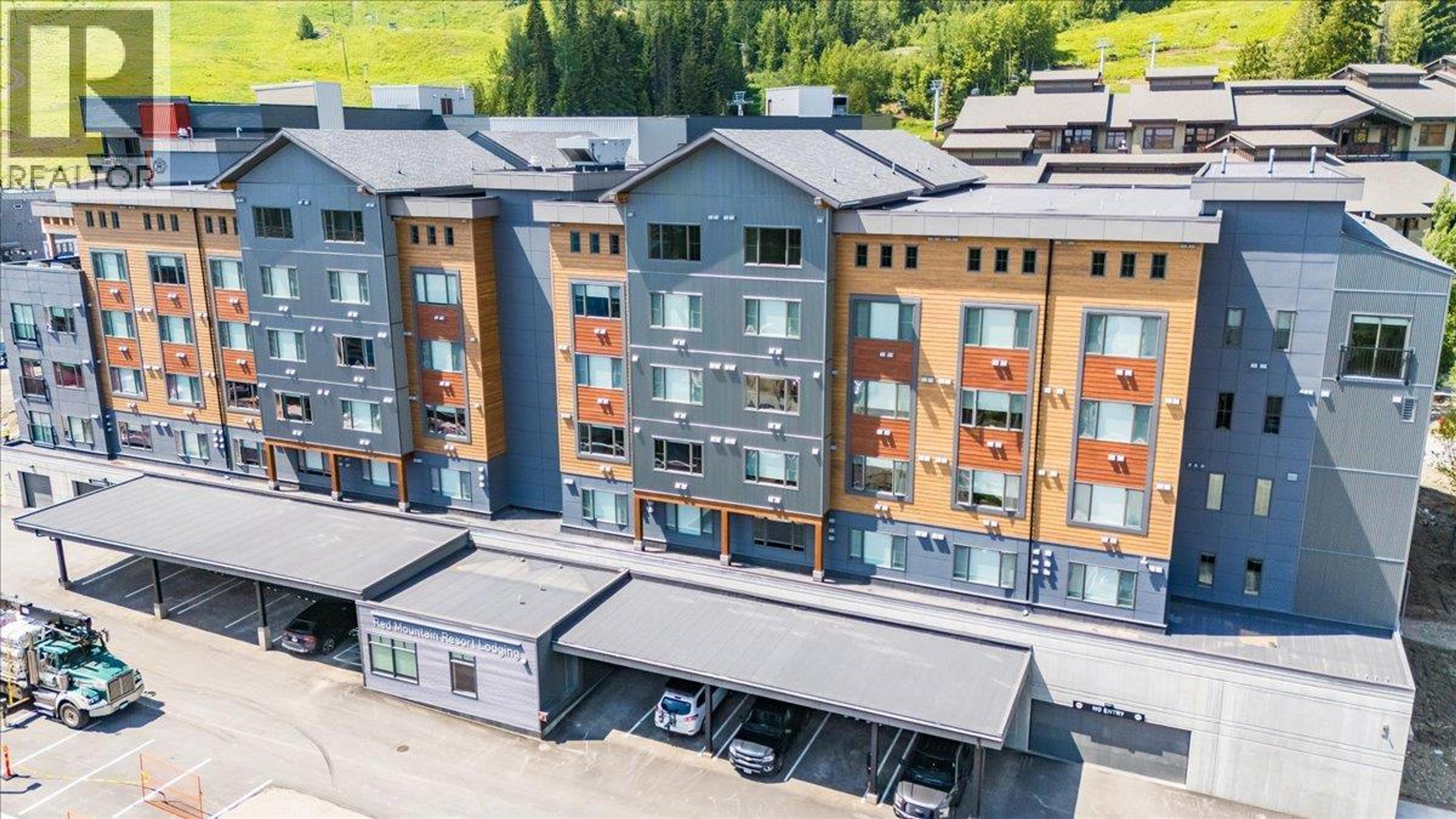 4280 Red Mountain Road, Rossland - Exteriors - Full Complex View, Drone/Aerial View - Photo 7