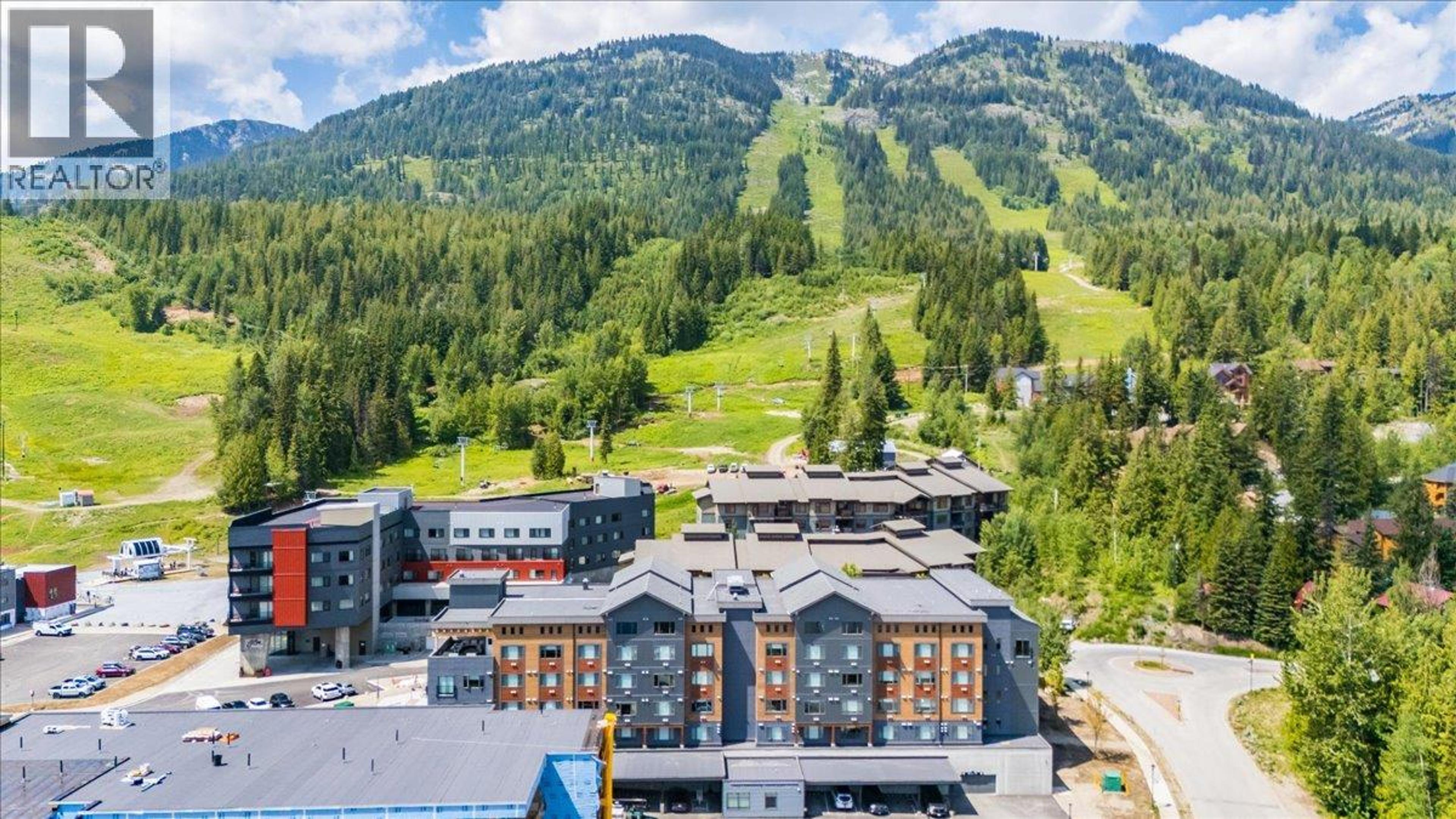 4280 Red Mountain Road, Rossland - Exteriors - Full Complex View, Drone/Aerial View - Photo 16