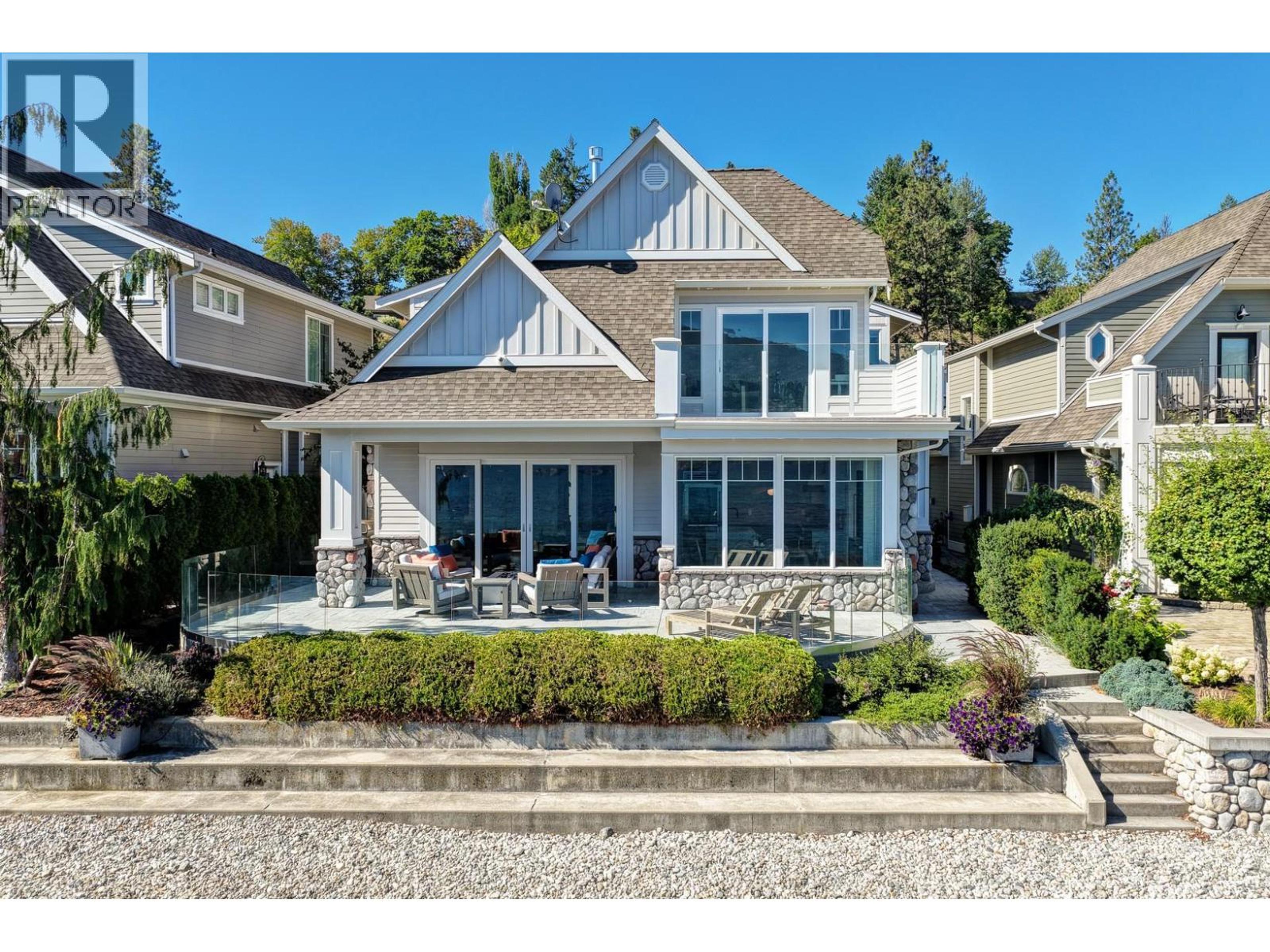 15419 Lakeshore Drive N, Summerland - Exteriors - Photo 9