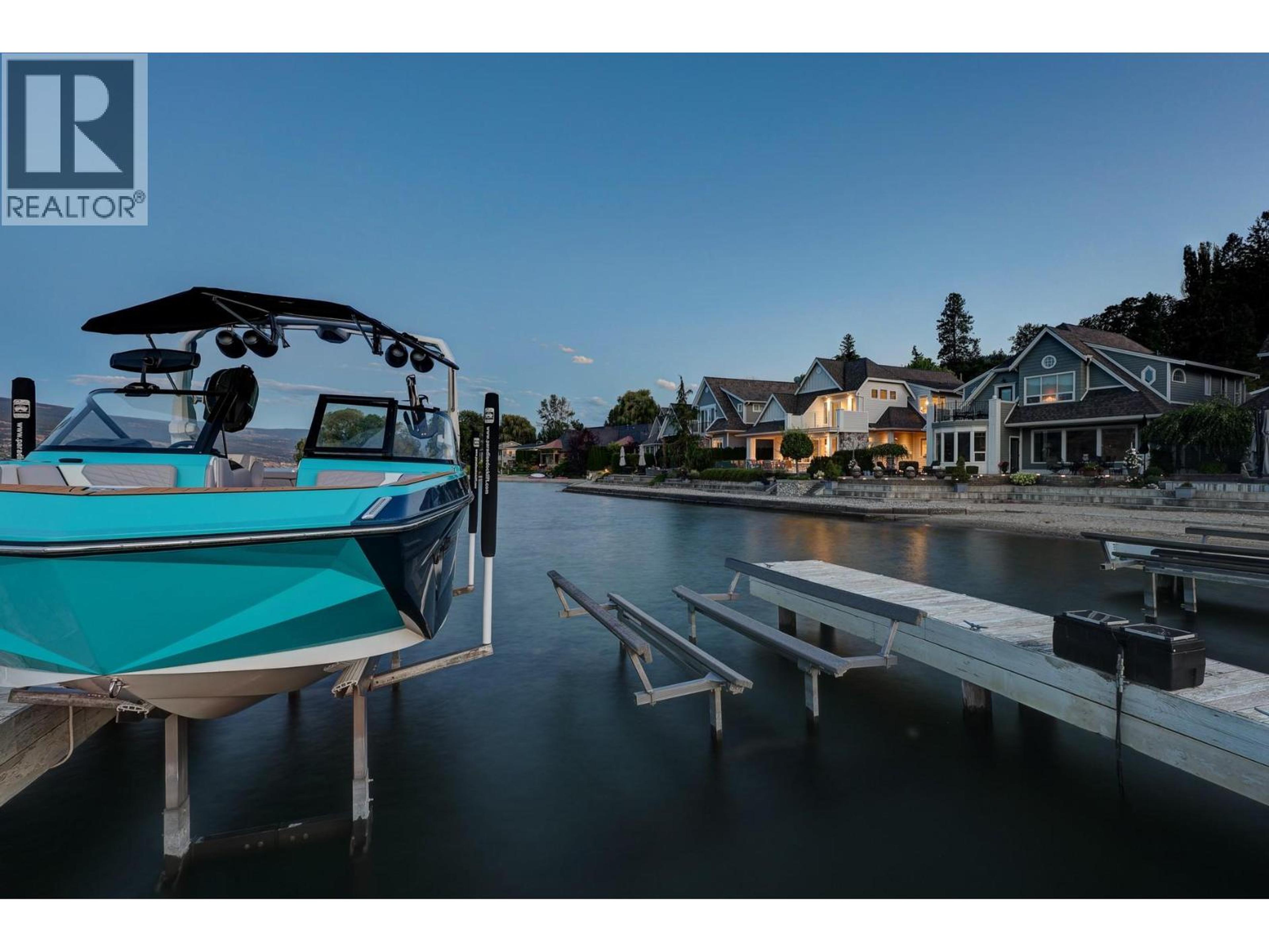 15419 Lakeshore Drive N, Summerland - Exteriors - Full Complex View - Photo 10