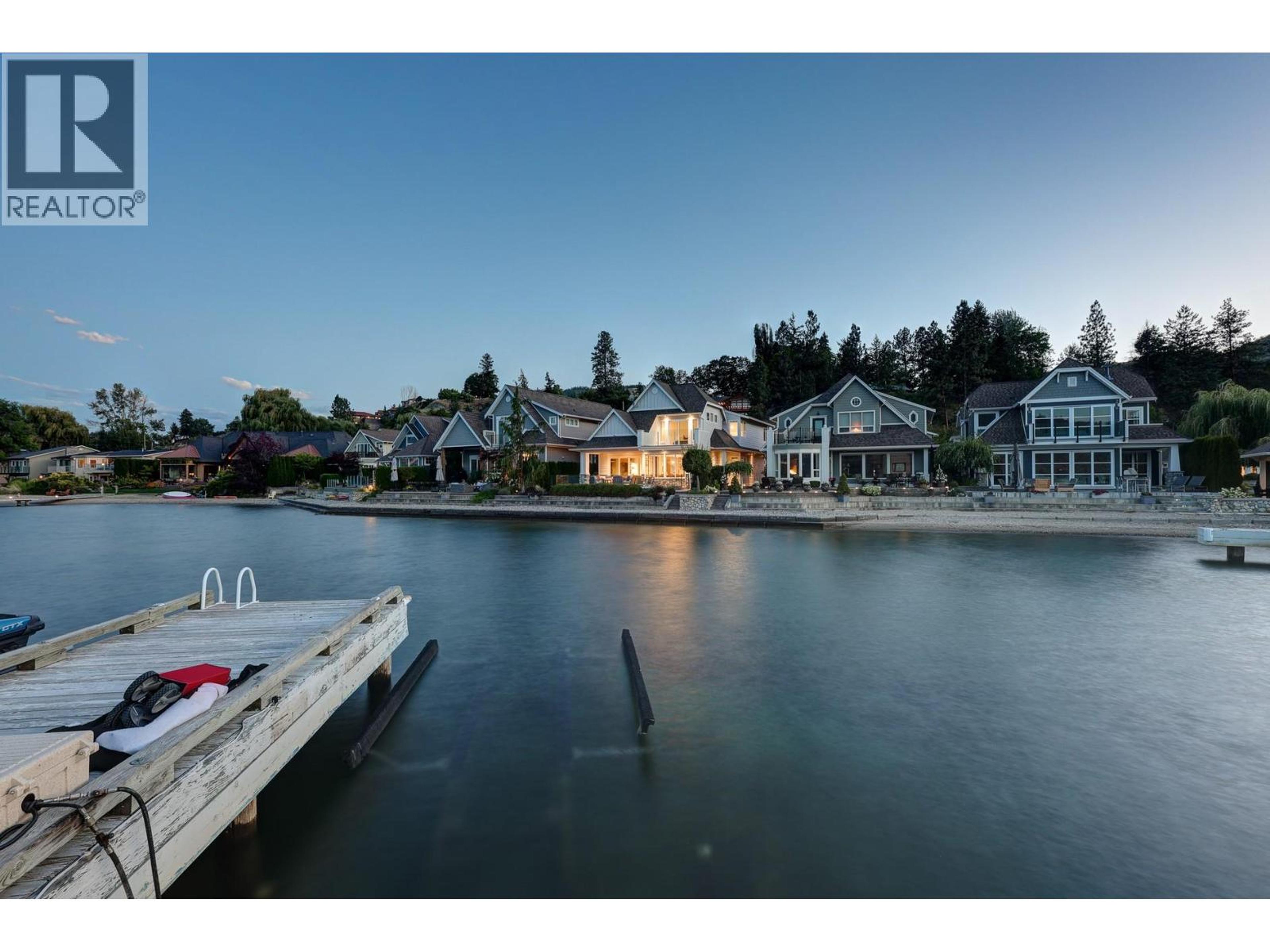 15419 Lakeshore Drive N, Summerland - Exteriors - Full Complex View - Photo 17