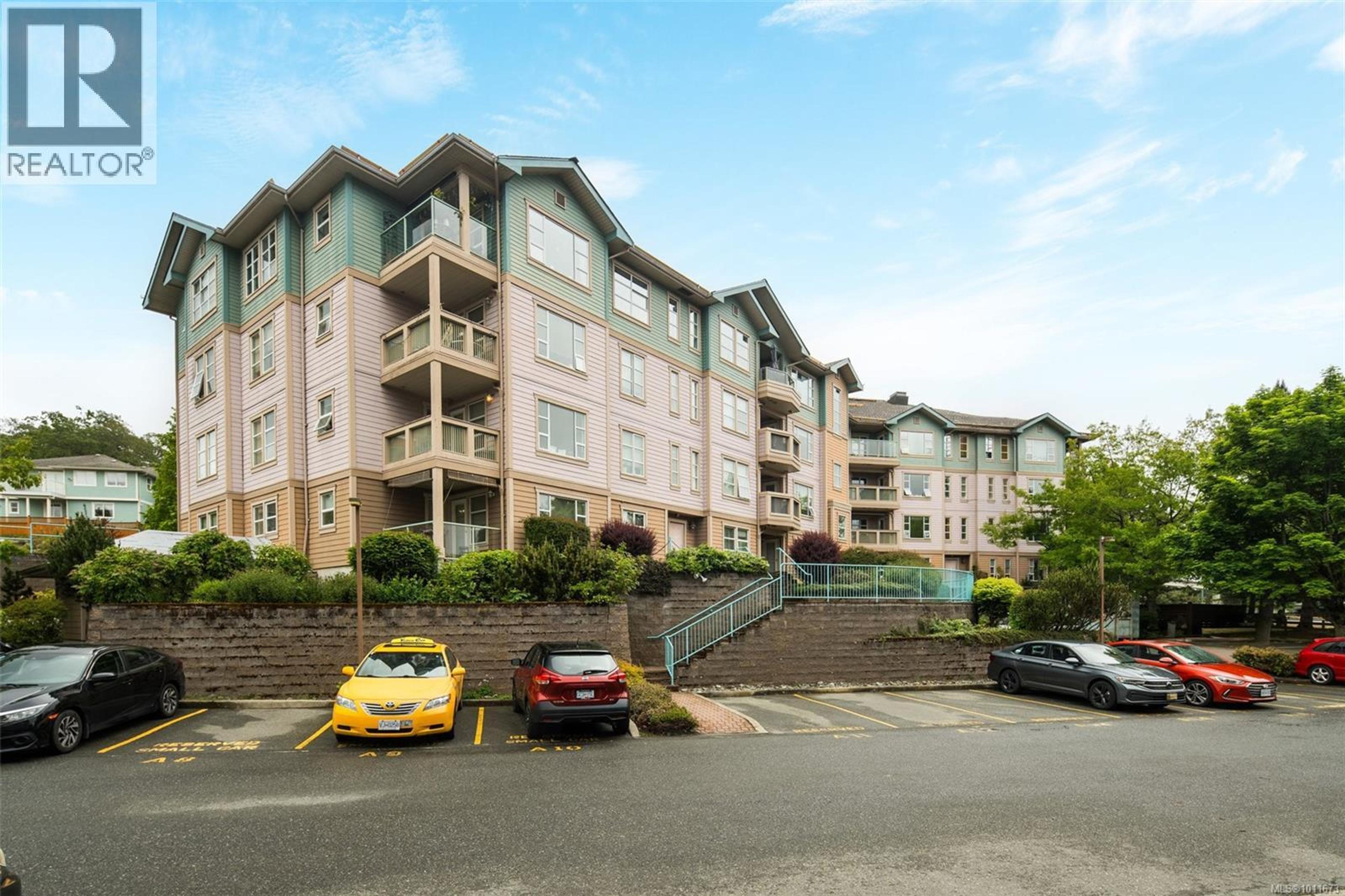 799 Blackberry Rd, Saanich - Exteriors - Full Complex View - Photo 5