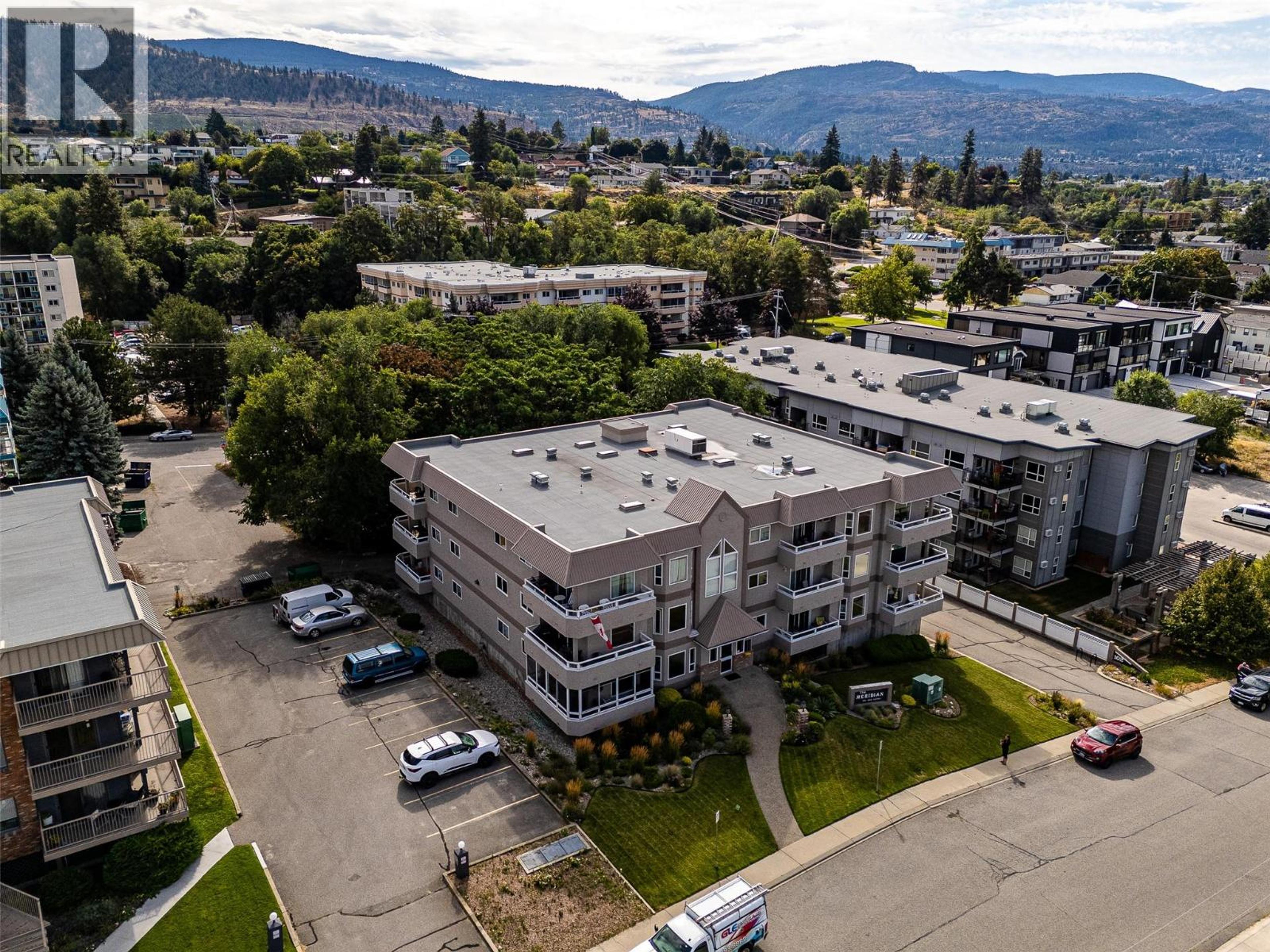 102 Van Horne Street, Penticton - Exteriors - Full Complex View, Drone/Aerial View - Photo 5