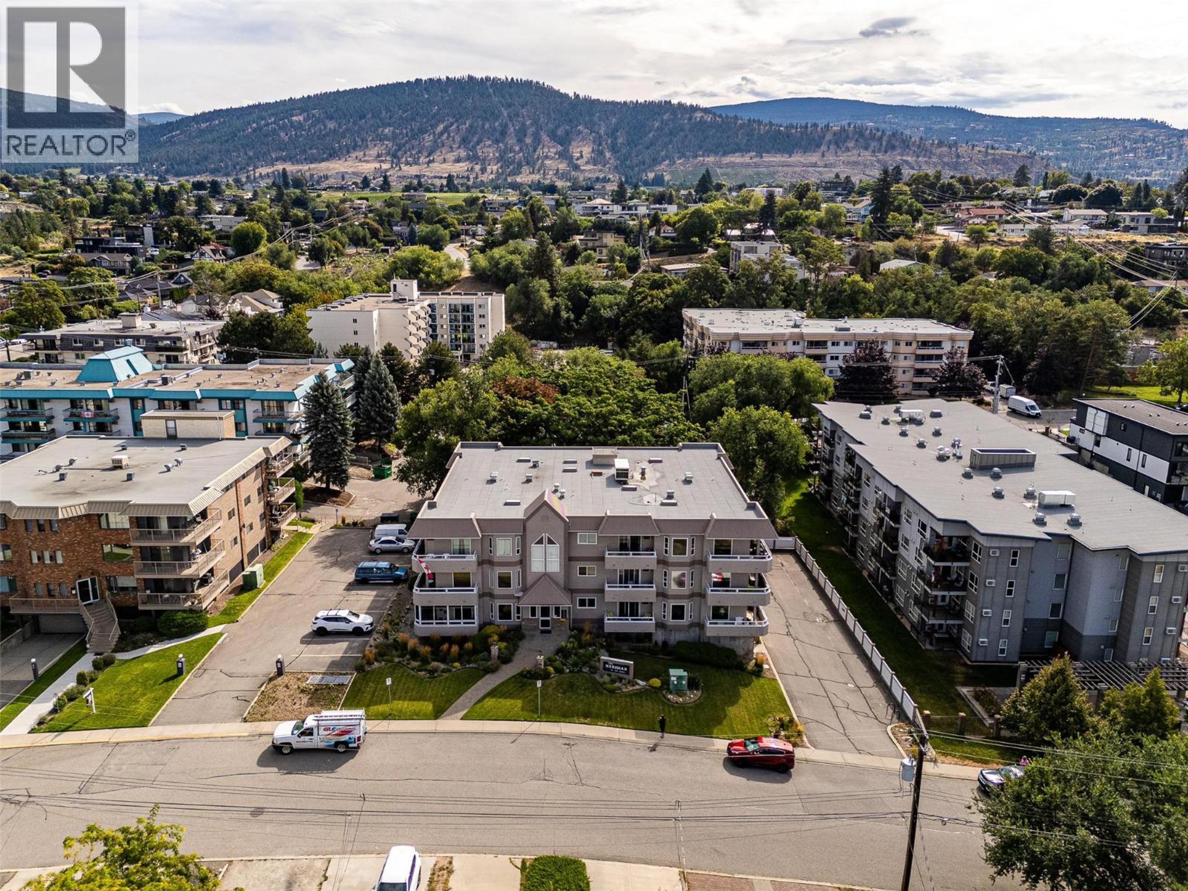102 Van Horne Street, Penticton - Exteriors - Full Complex View, Drone/Aerial View - Photo 6