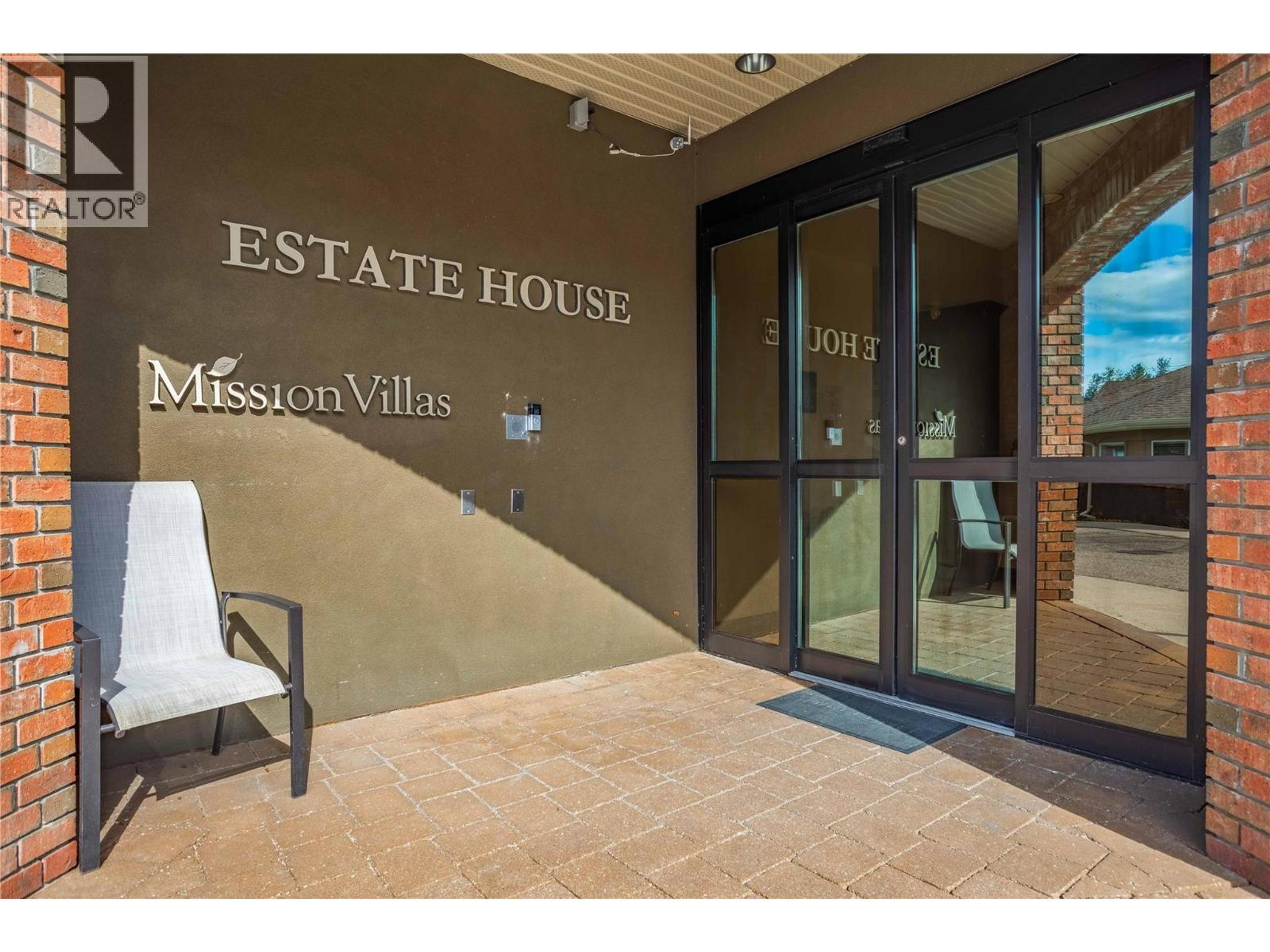 4433 Gordon Drive, Kelowna - Exteriors - Photo 6