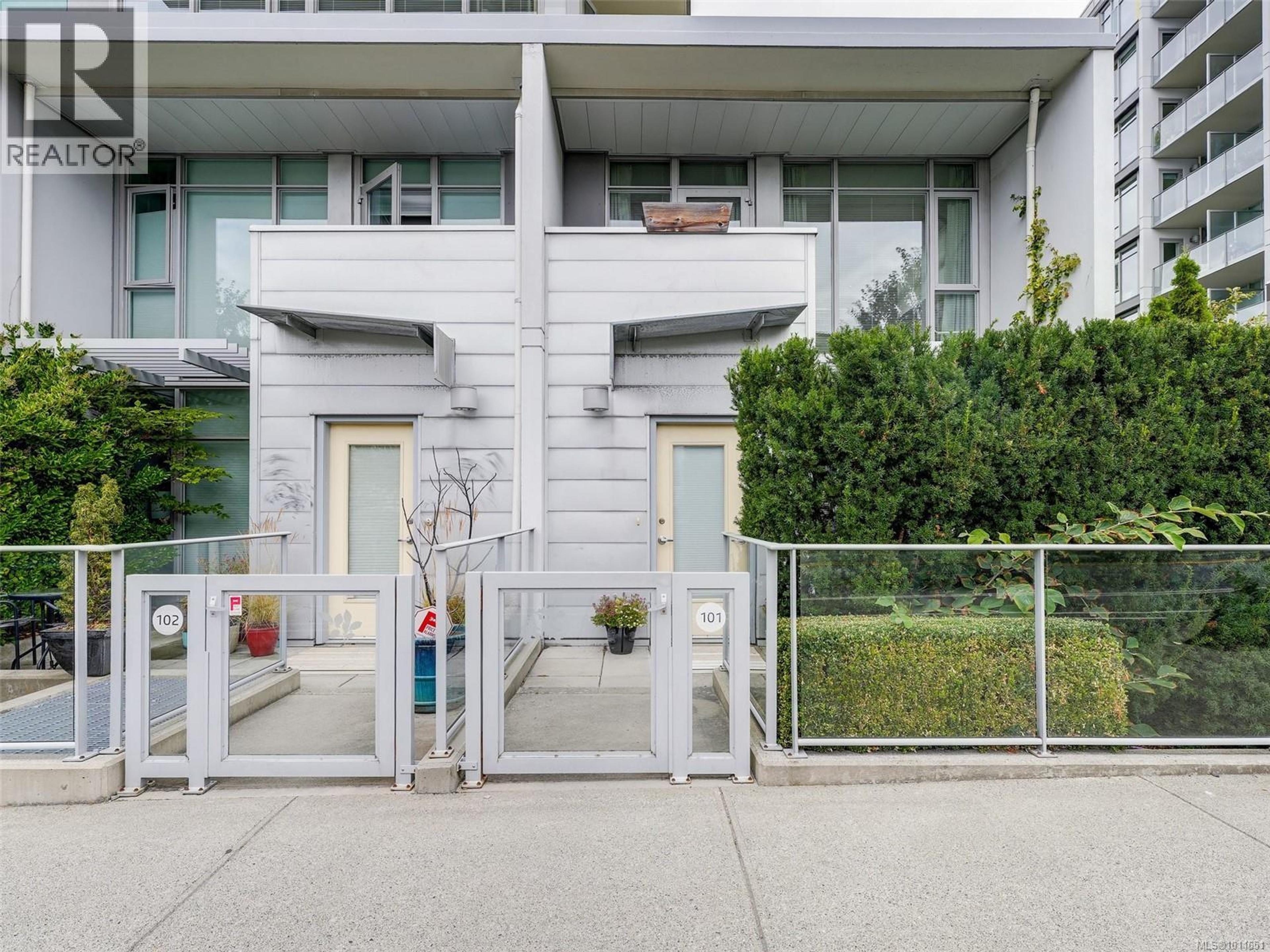 373 Tyee Rd, Victoria - Exteriors - Photo 1
