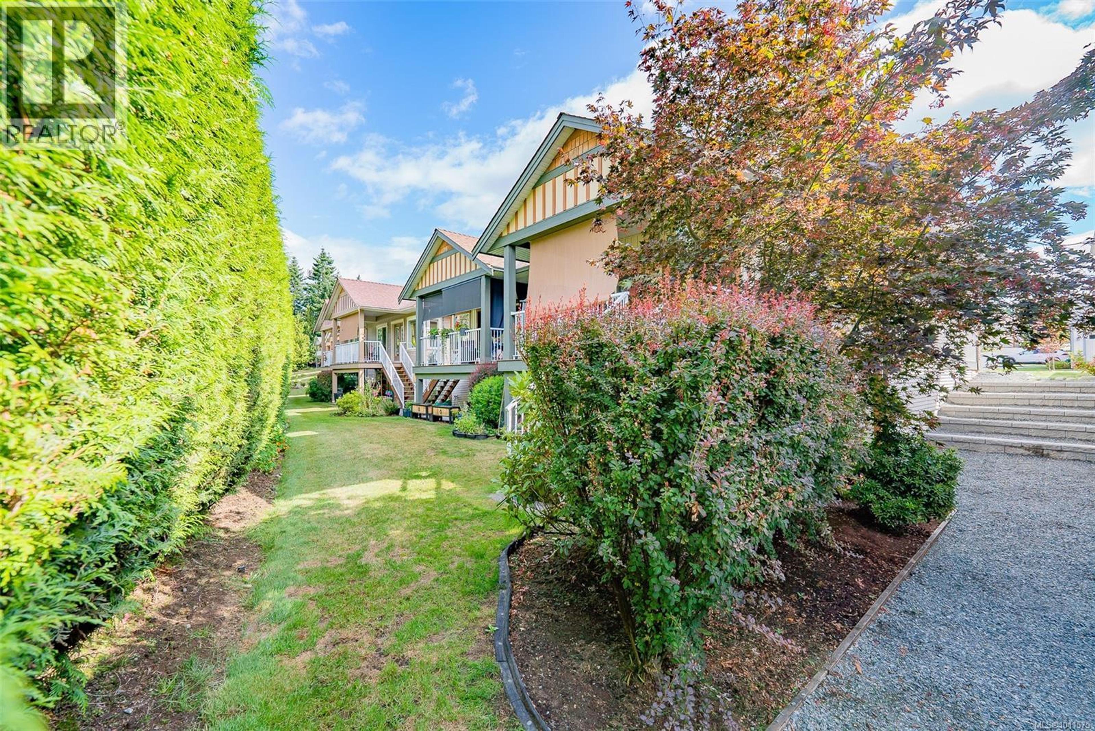 2405 Brandon Way, Nanaimo - Exteriors - Full Complex View - Photo 4