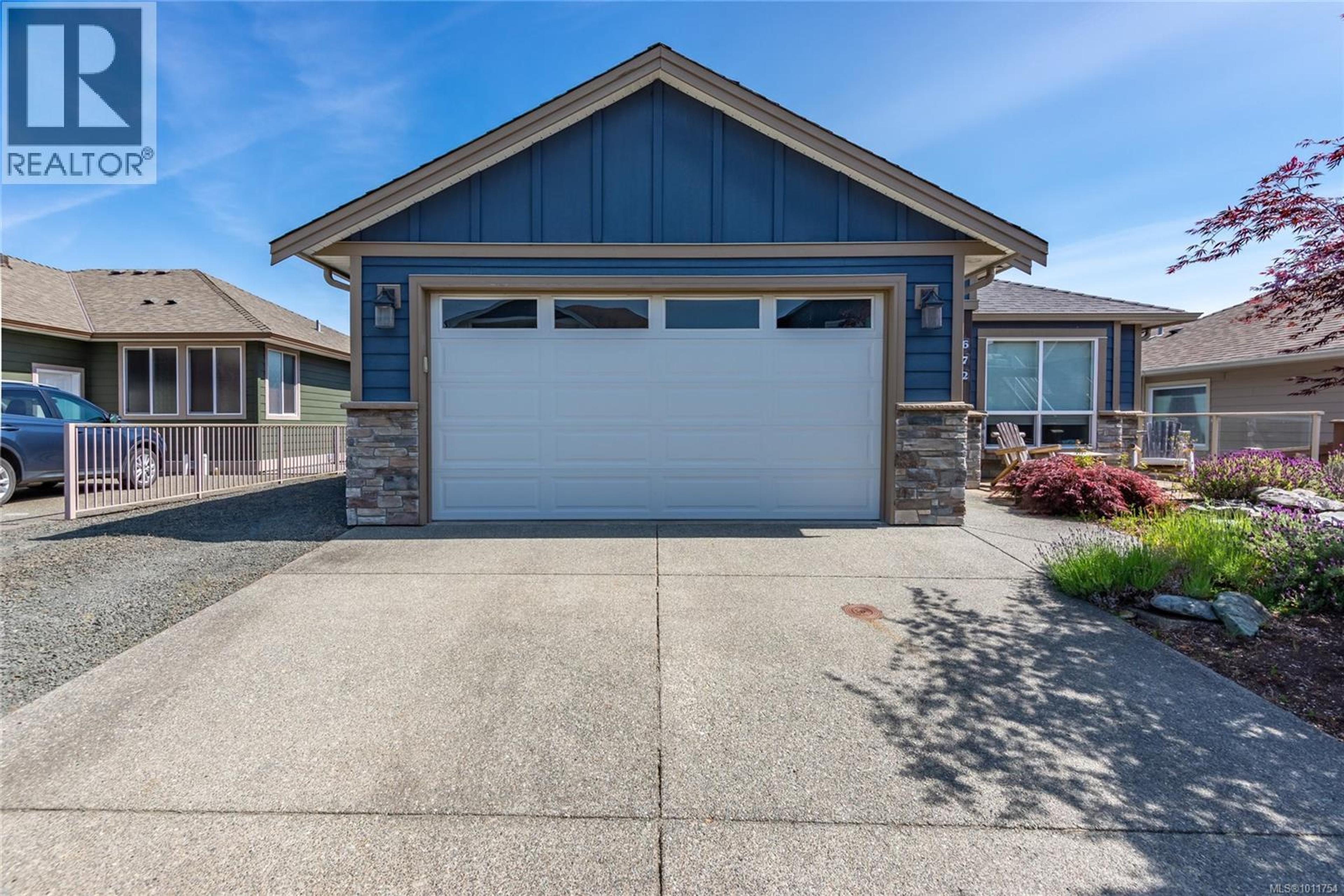 672 Pacific Heights Lane, Campbell River - Exteriors - Photo 4