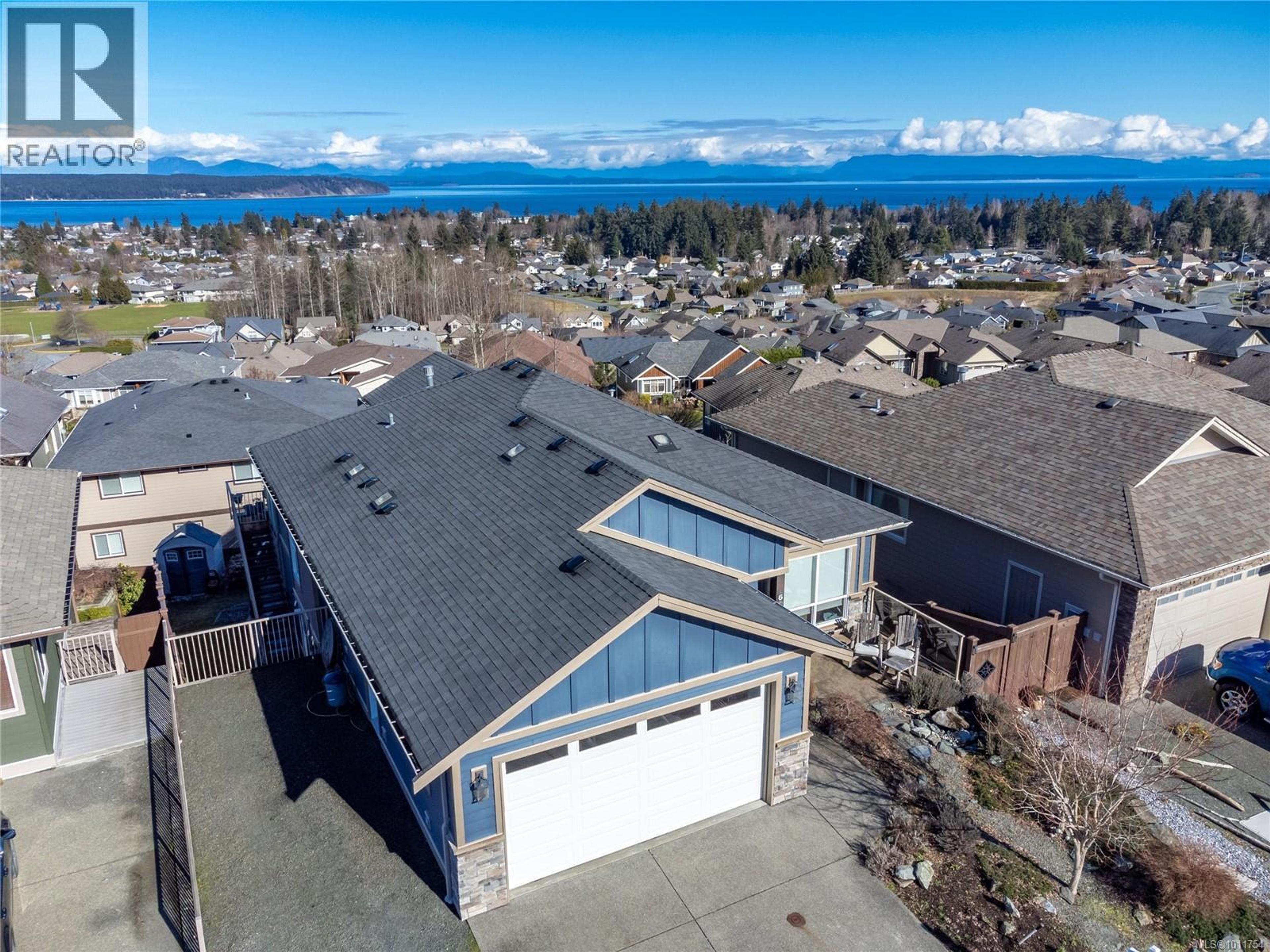672 Pacific Heights Lane, Campbell River - Exteriors - Full Complex View, Drone/Aerial View - Photo 12