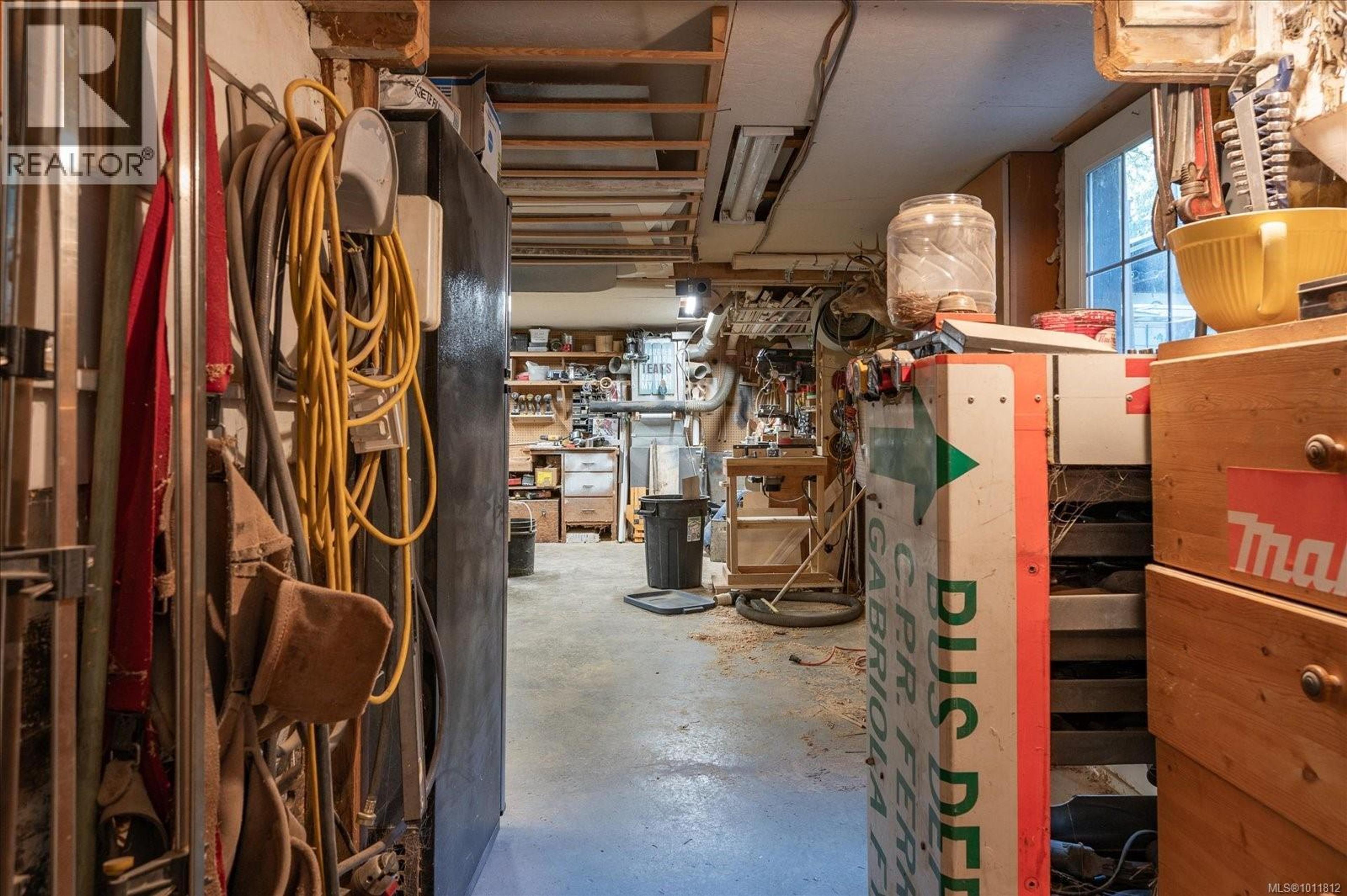 1813 NORTHFIELD RD - Image 32