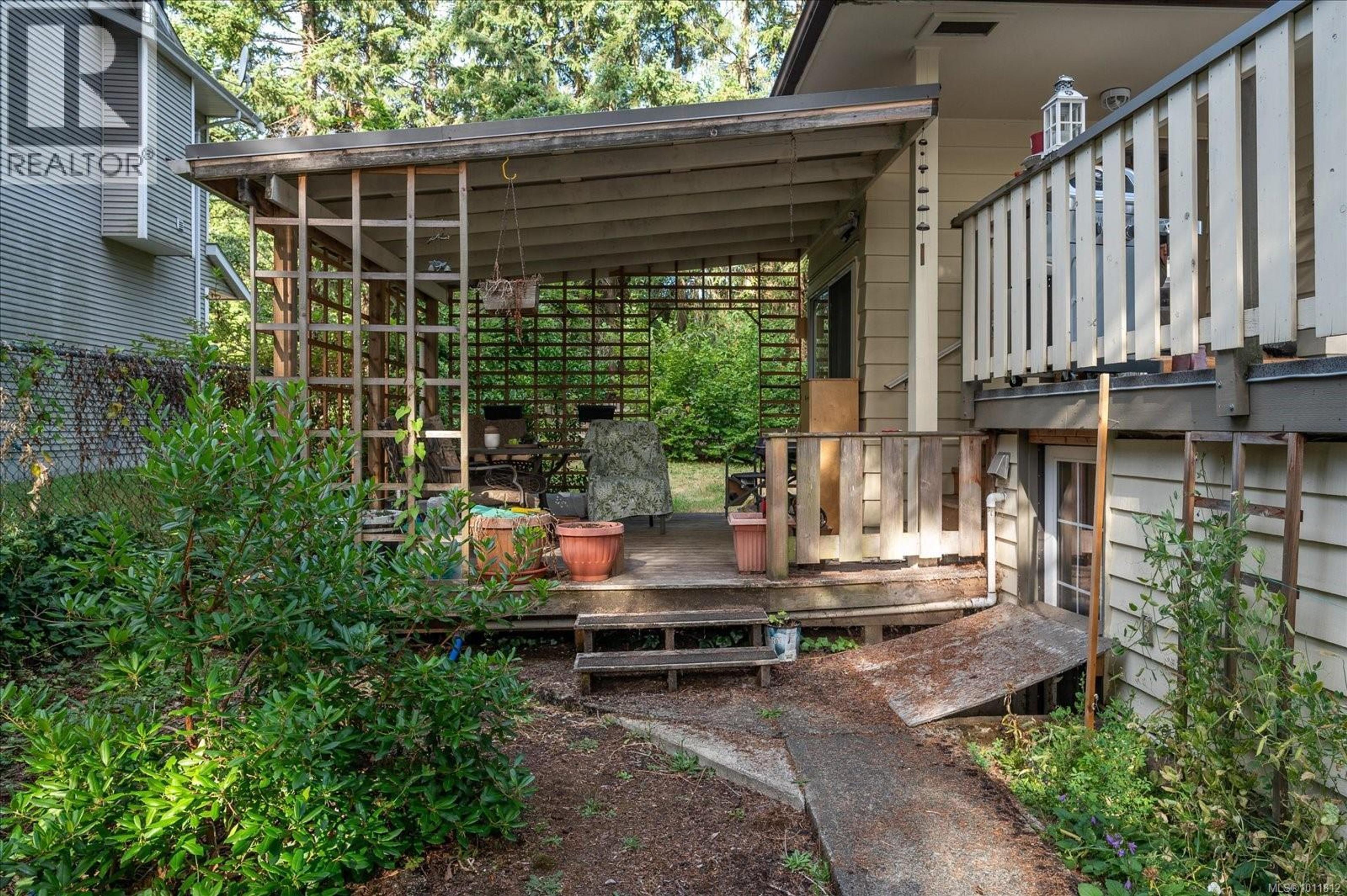 1813 NORTHFIELD RD - Image 39