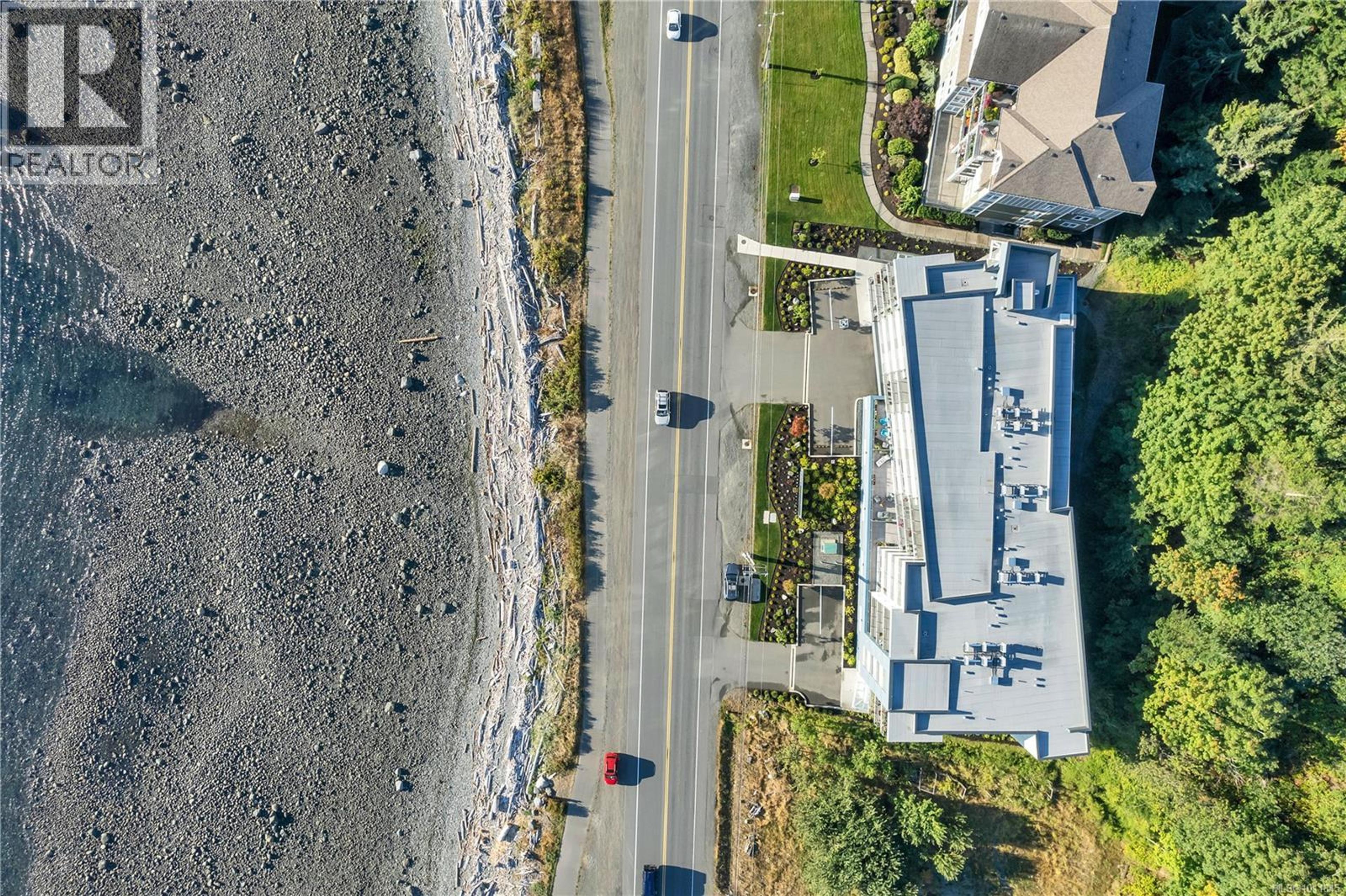 536 Island Hwy S, Campbell River - Exteriors - Drone/Aerial View - Photo 4