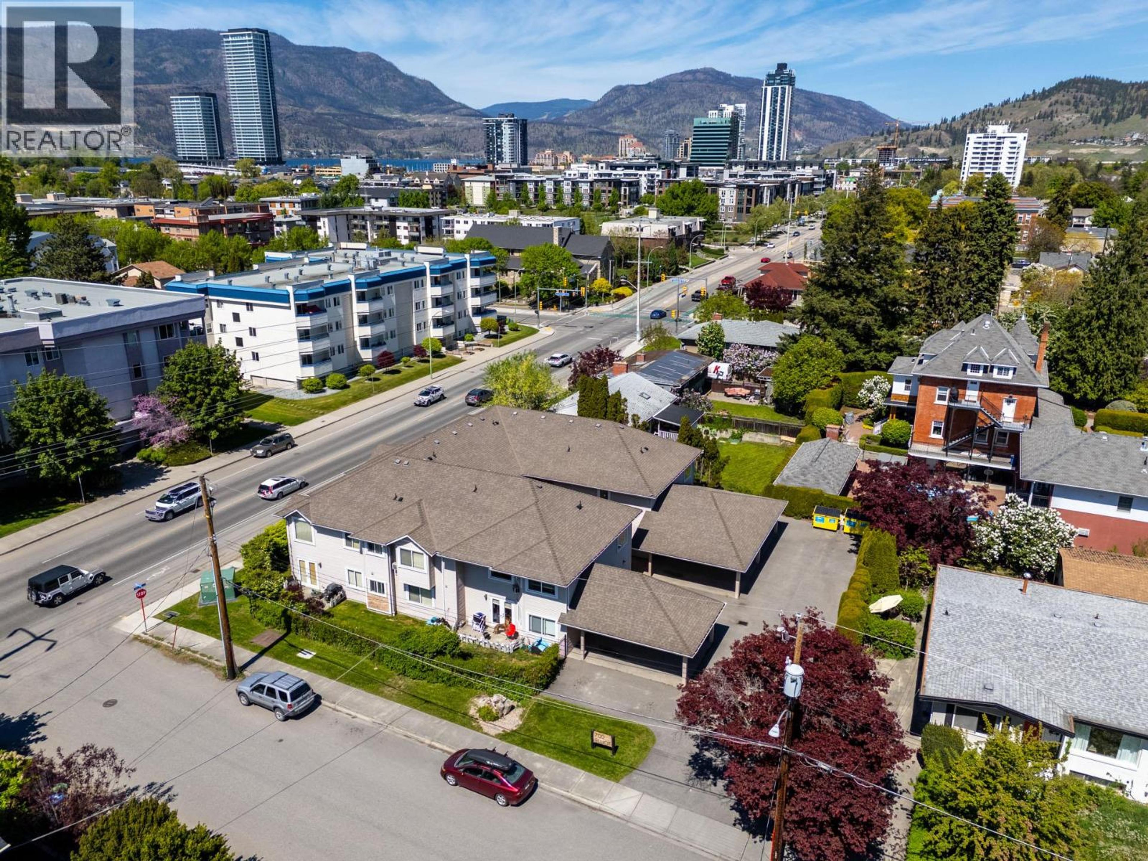 700 Elliot Avenue, Kelowna - Exteriors - Full Complex View, Drone/Aerial View - Photo 9