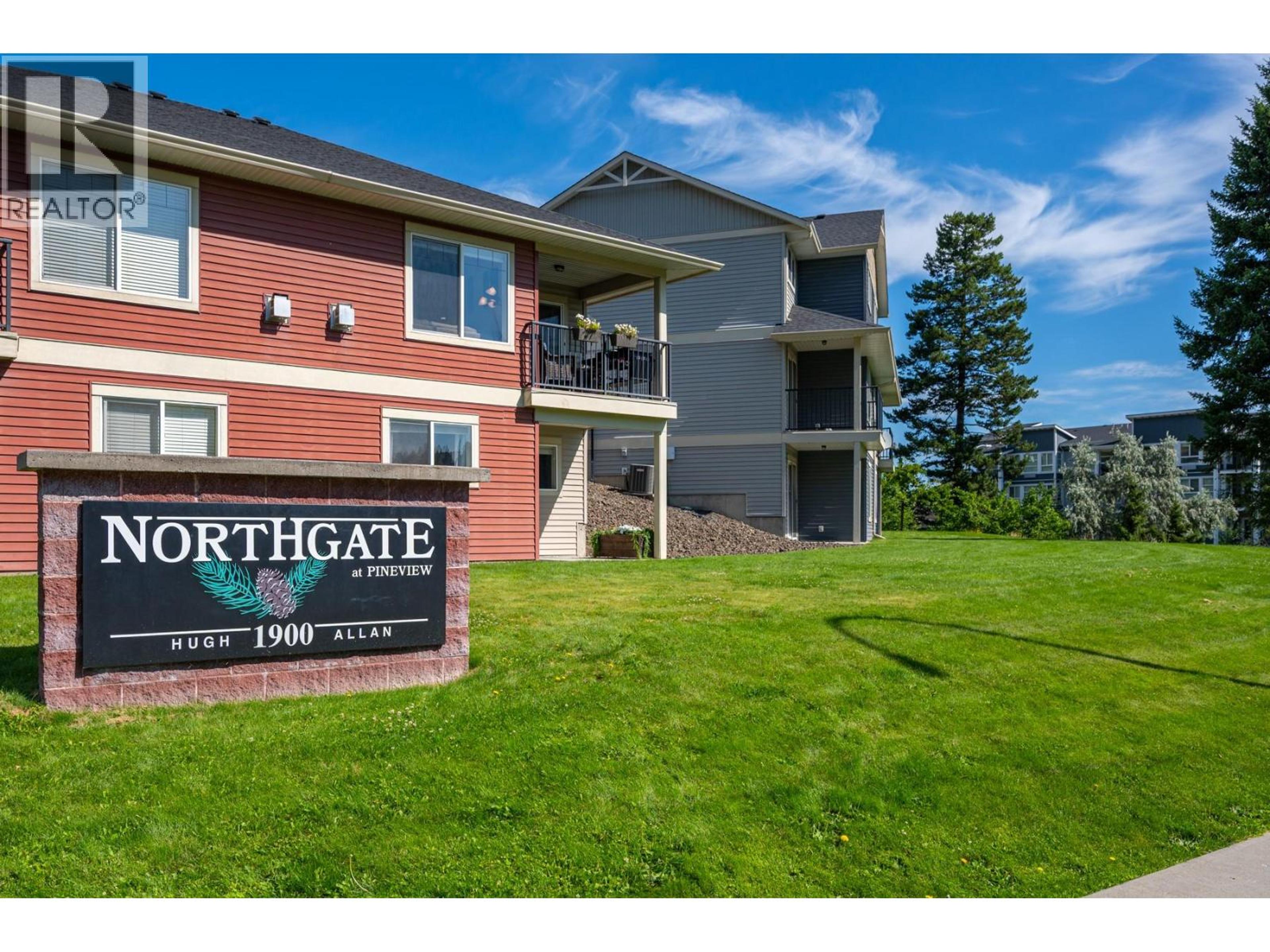 1900 HUGH ALLAN Drive, Kamloops - Exteriors - Full Complex View - Photo 6