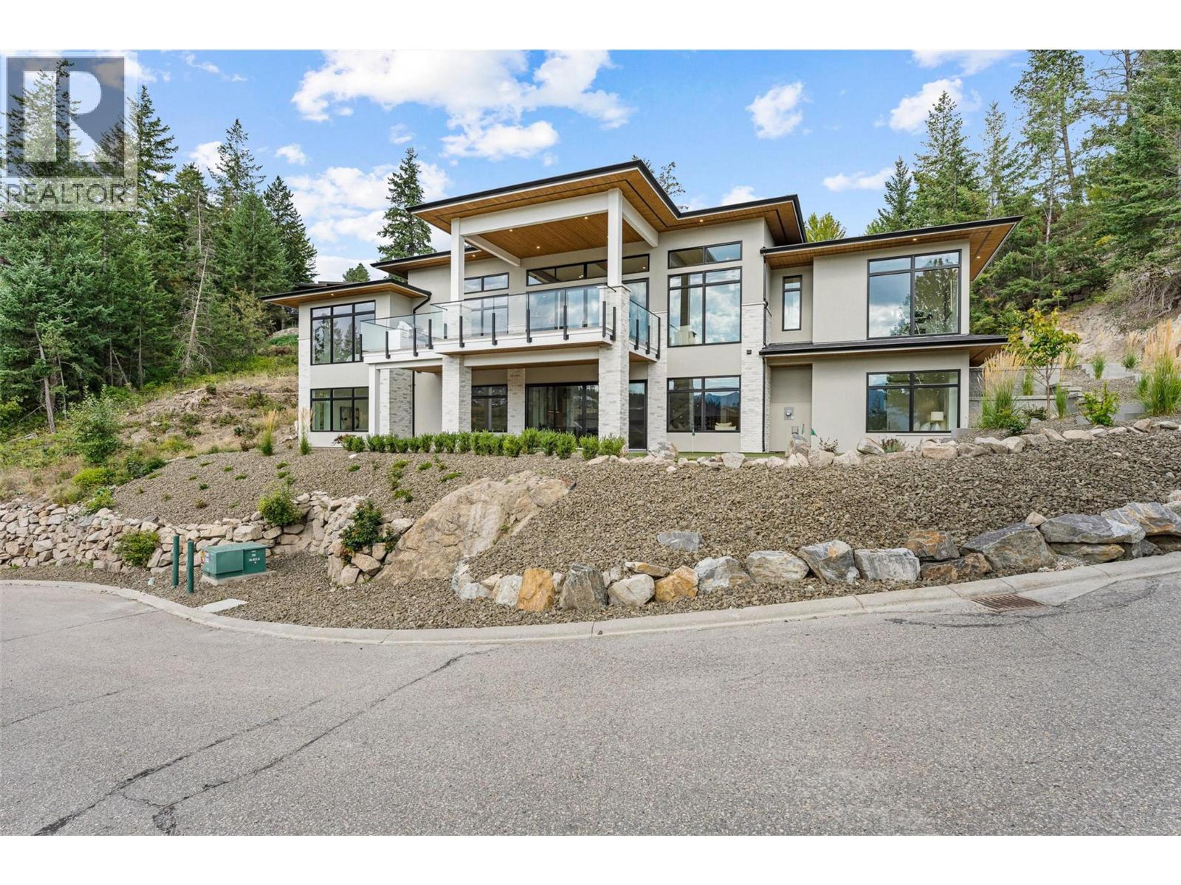 271 Chicopee Road, Vernon - Exteriors - Photo 4