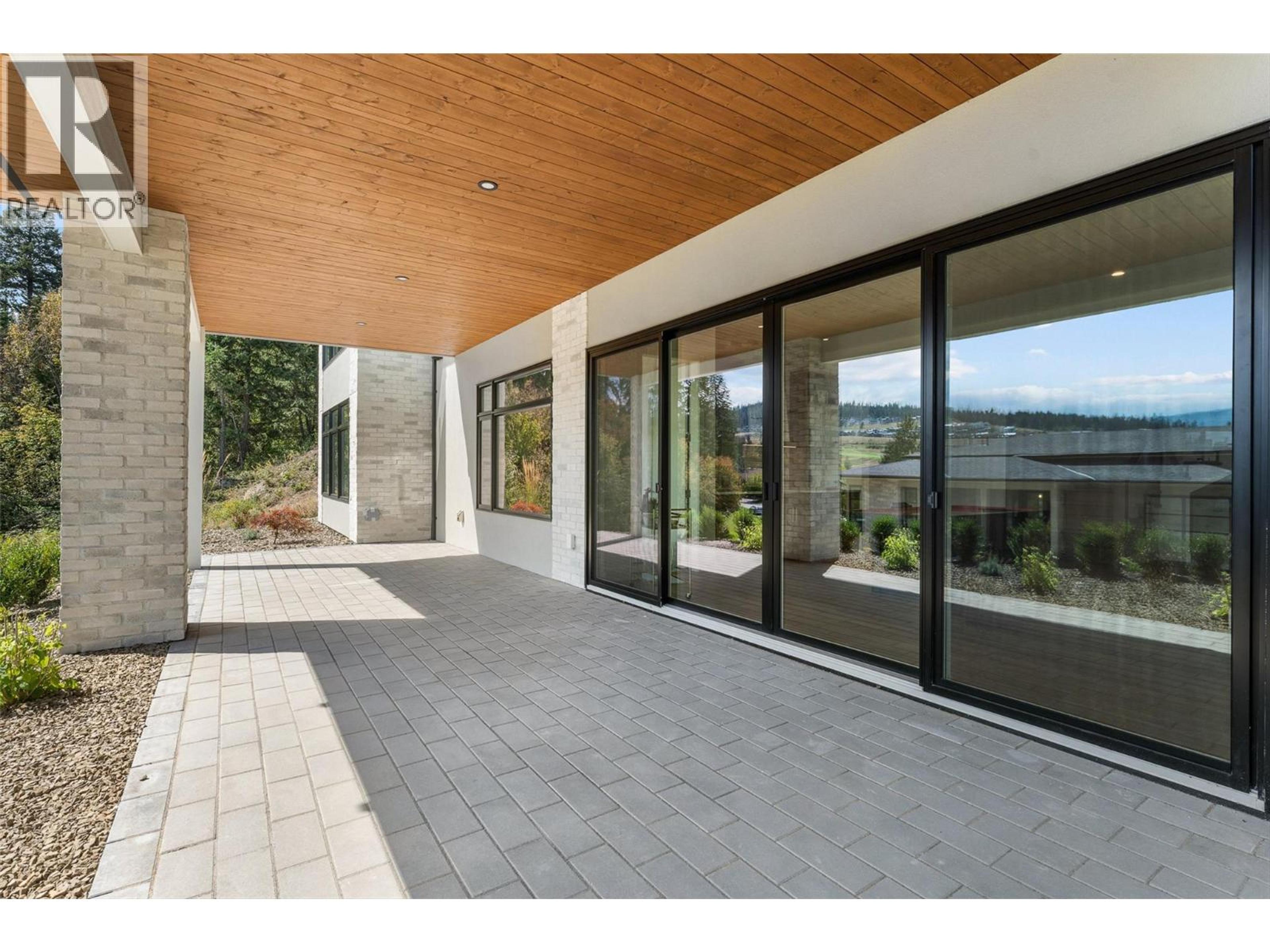 271 Chicopee Road, Vernon - Exteriors - Photo 6