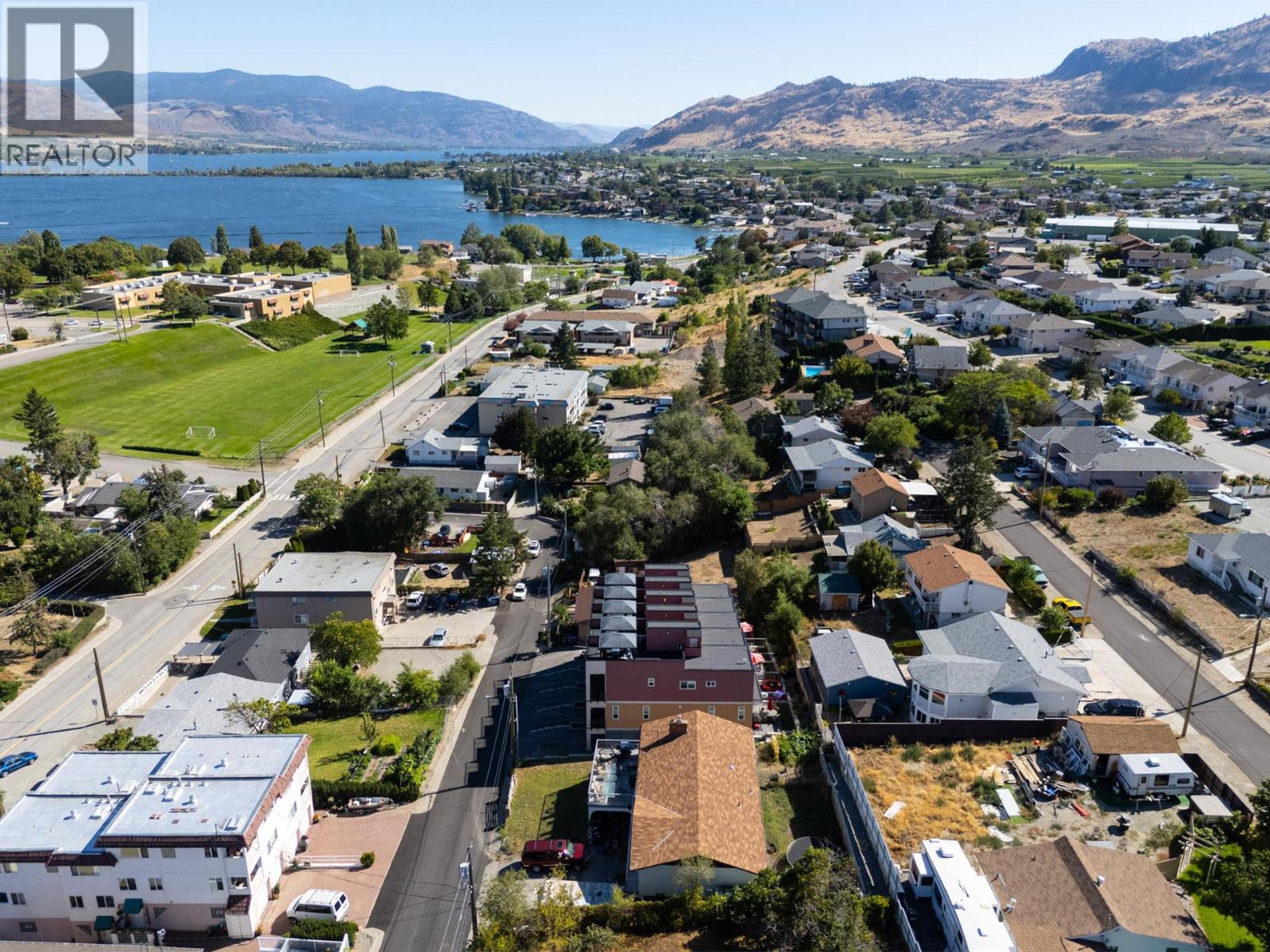 18 Loon Crescent, Osoyoos - Exteriors - Full Complex View, Drone/Aerial View - Photo 2