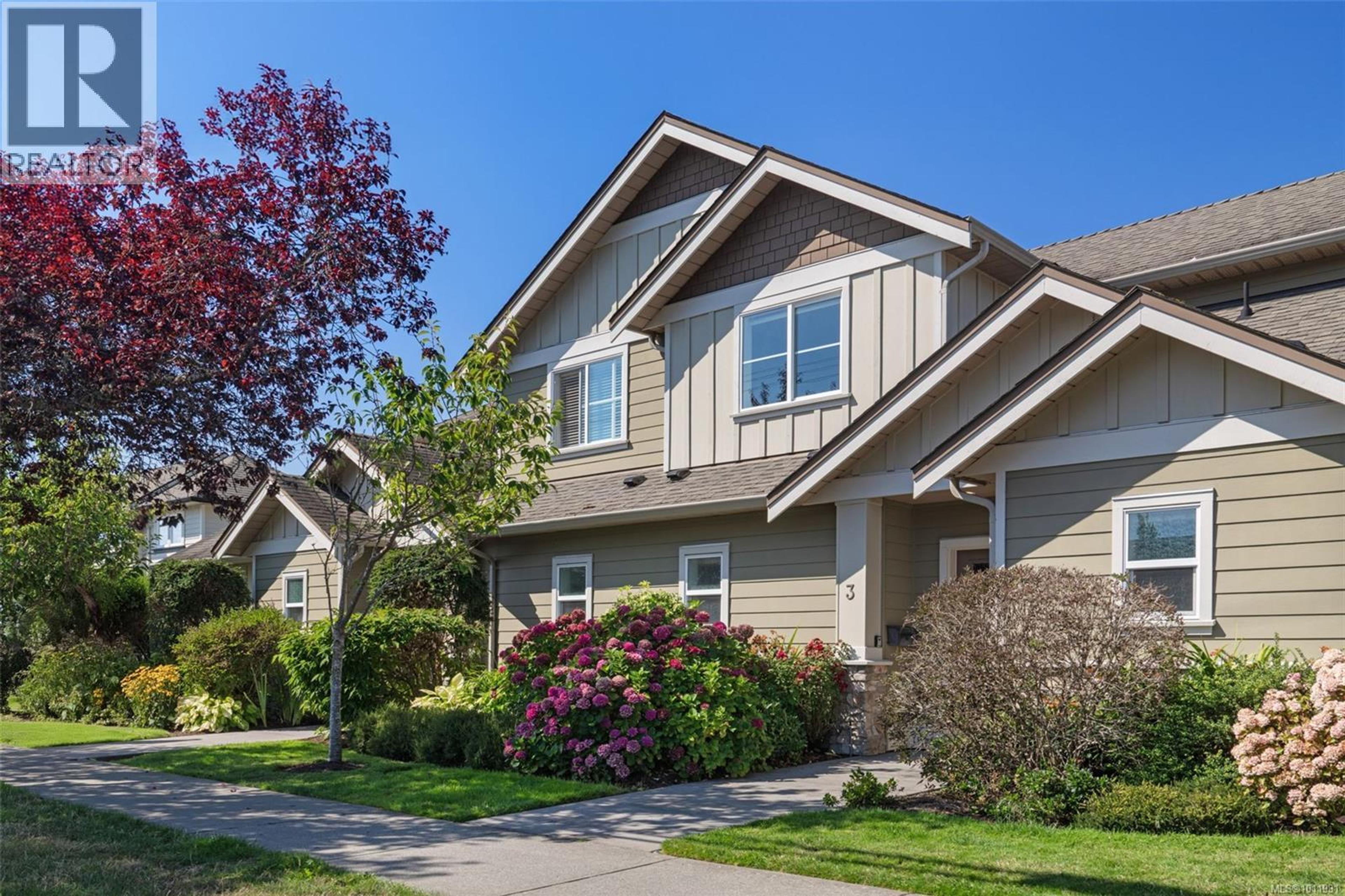 2449 Malaview Ave, Sidney - Exteriors - Full Complex View - Photo 4