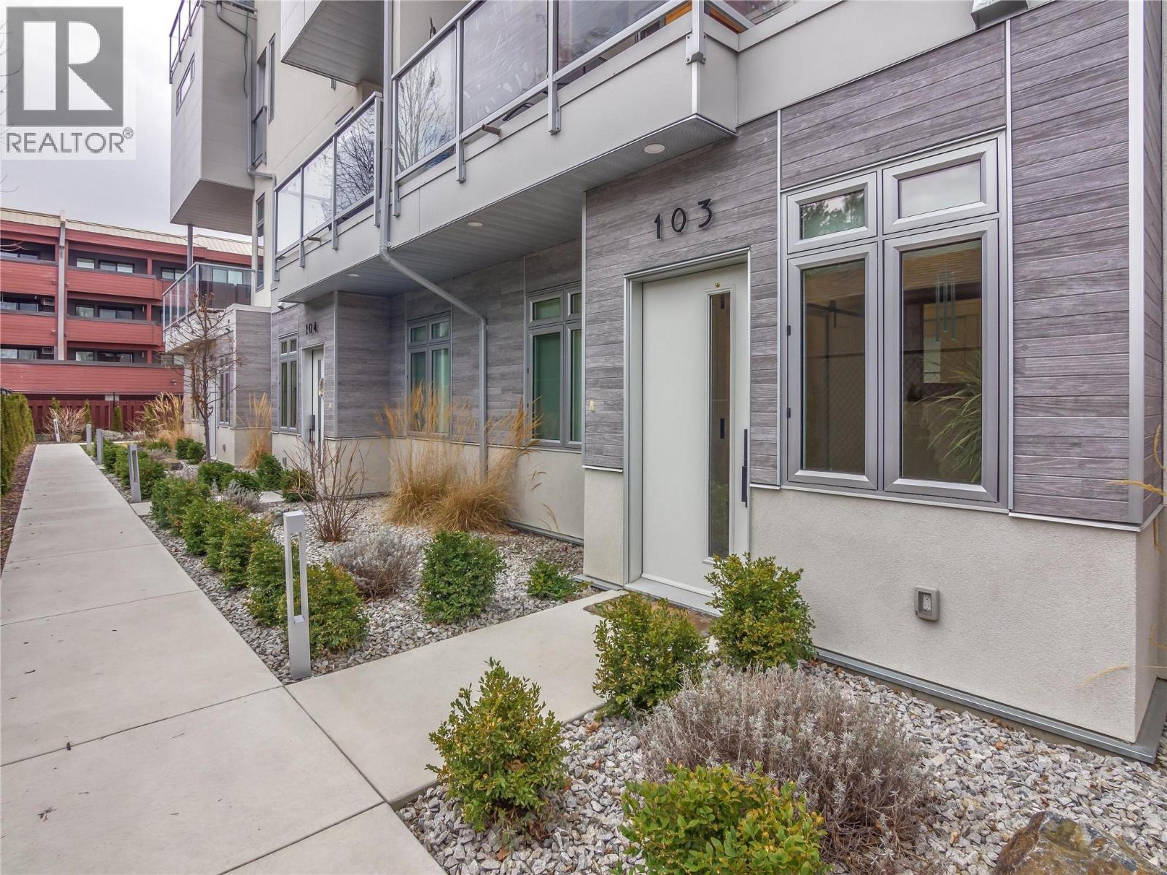 222 Lee Avenue, Penticton - Exteriors - Full Complex View - Photo 4