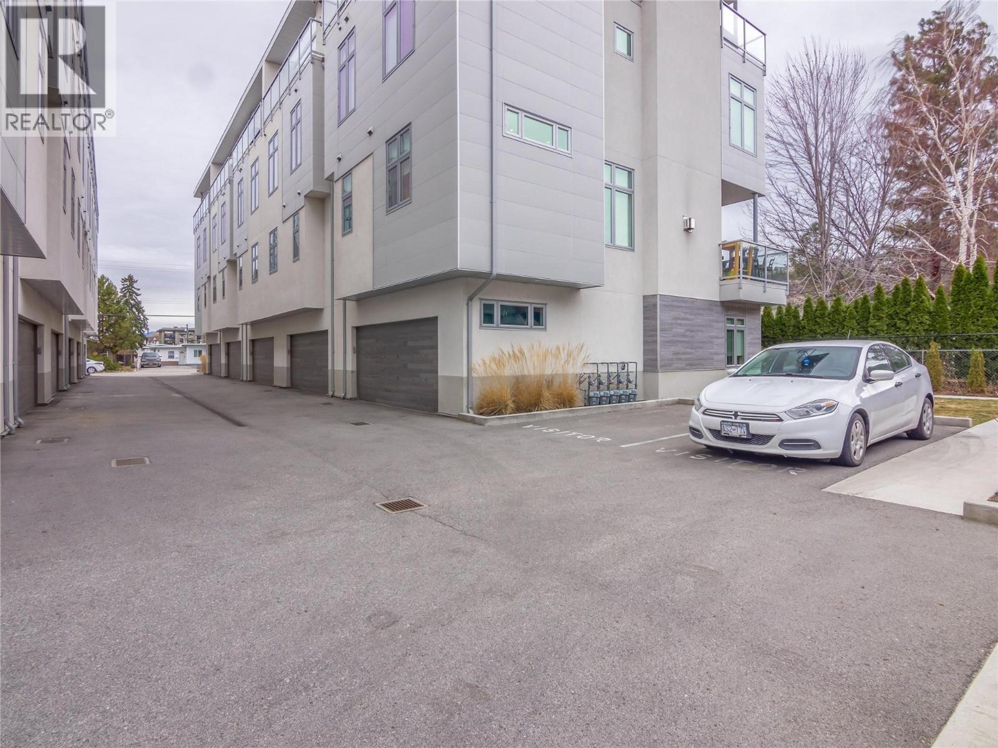 222 Lee Avenue, Penticton - Exteriors - Full Complex View - Photo 5