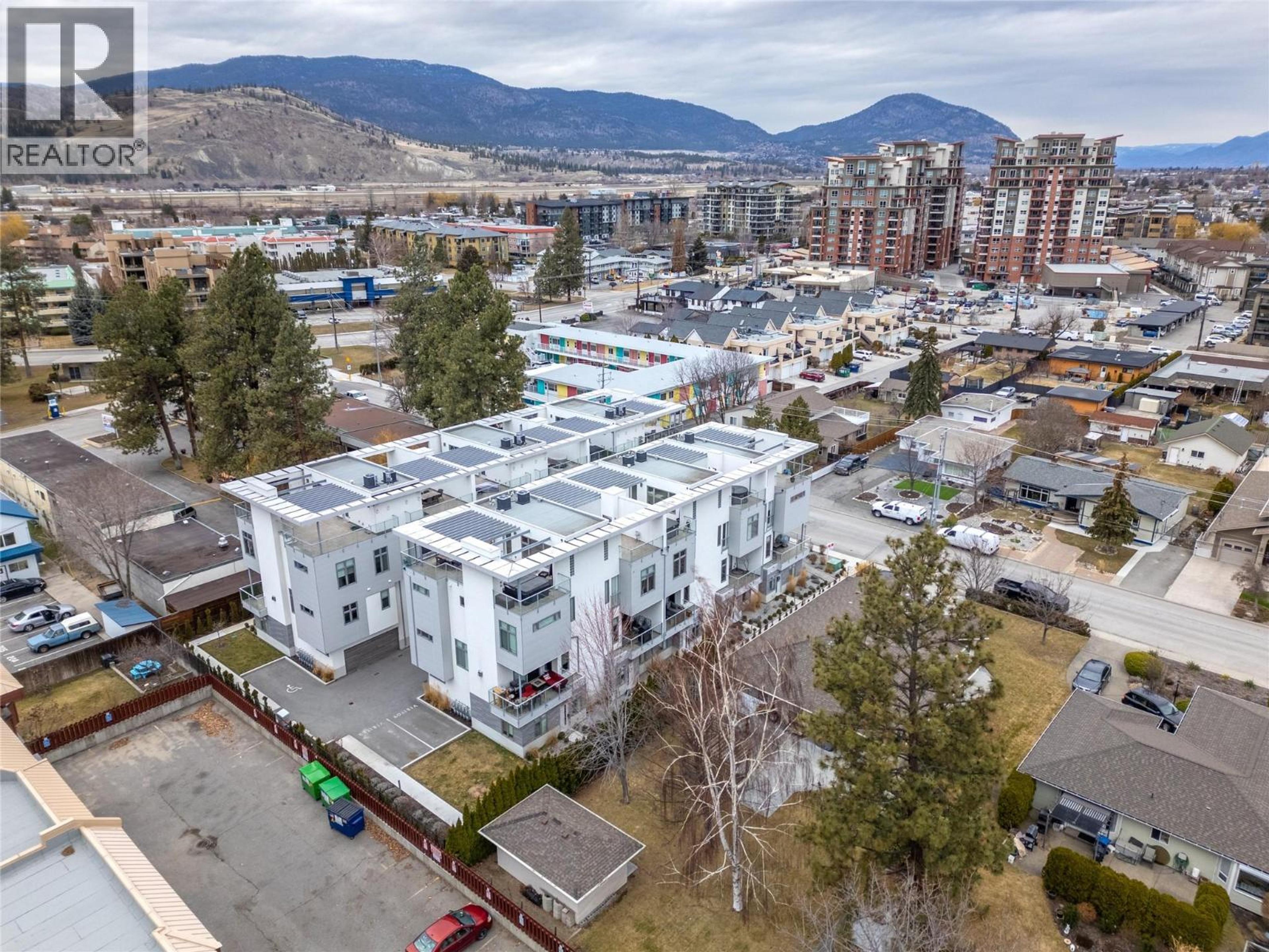 222 Lee Avenue, Penticton - Exteriors - Full Complex View, Drone/Aerial View - Photo 9