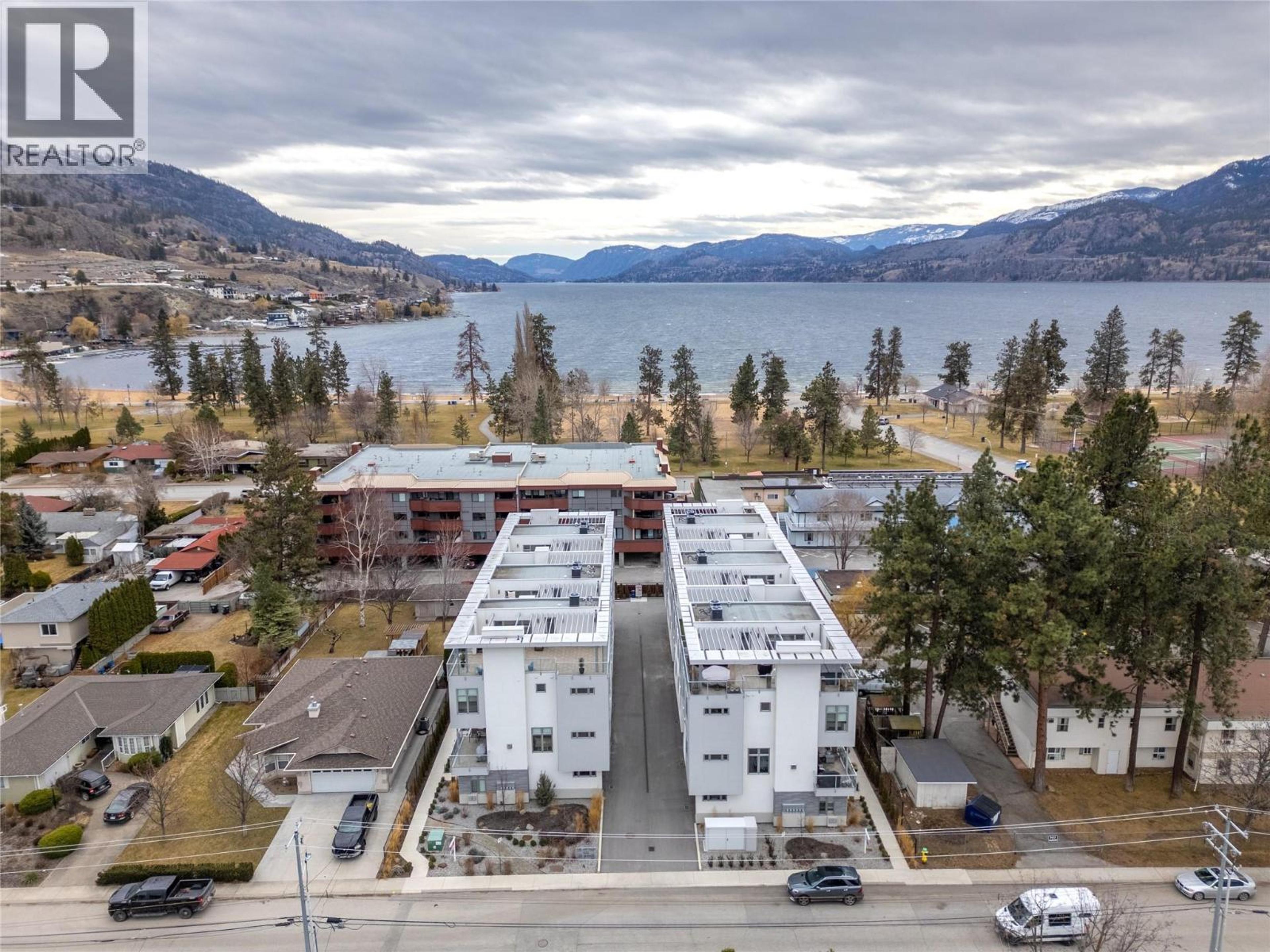 222 Lee Avenue, Penticton - Exteriors - Full Complex View, Drone/Aerial View - Photo 10