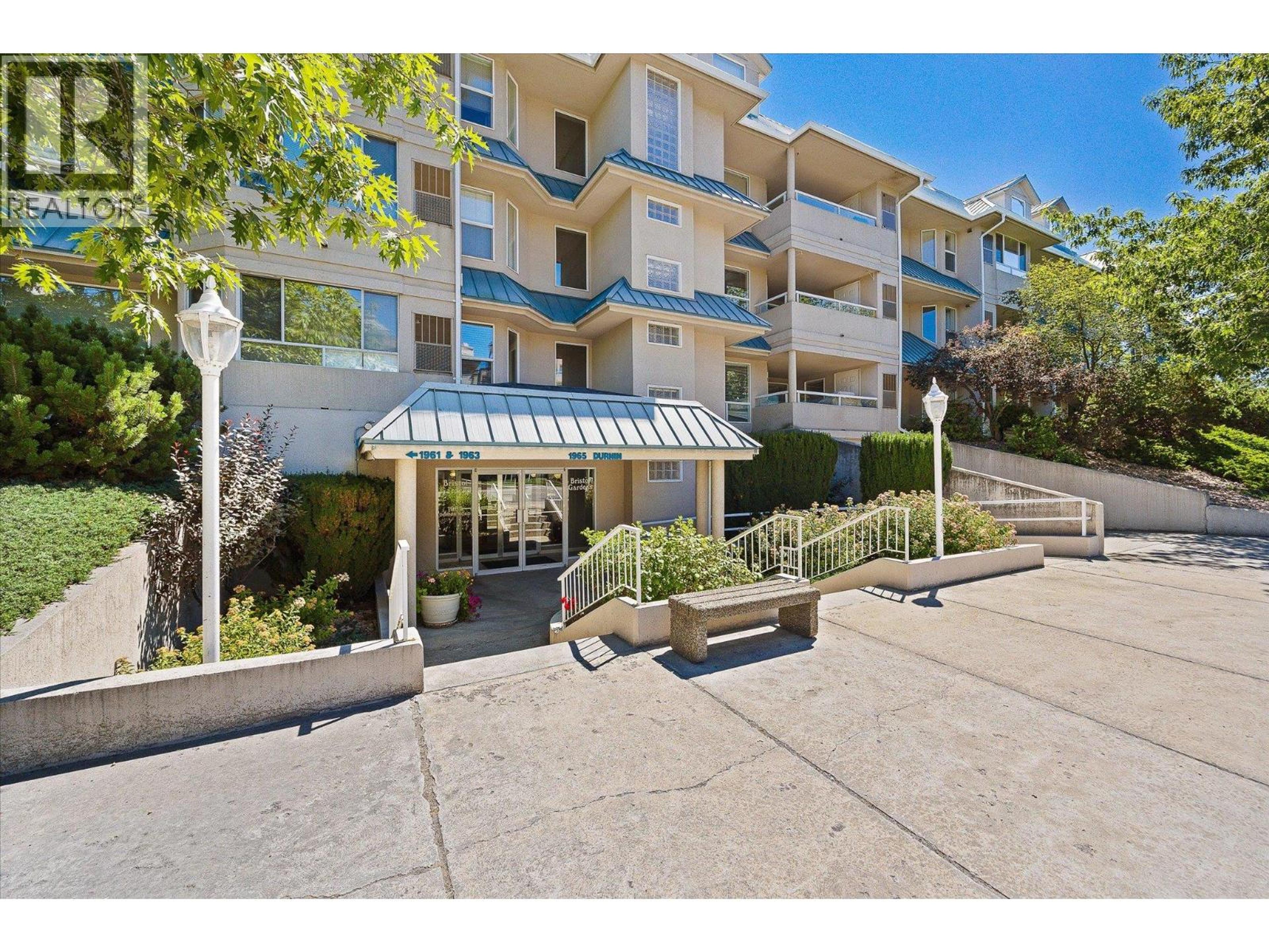 1965 Durnin Road, Kelowna - Exteriors - Photo 1