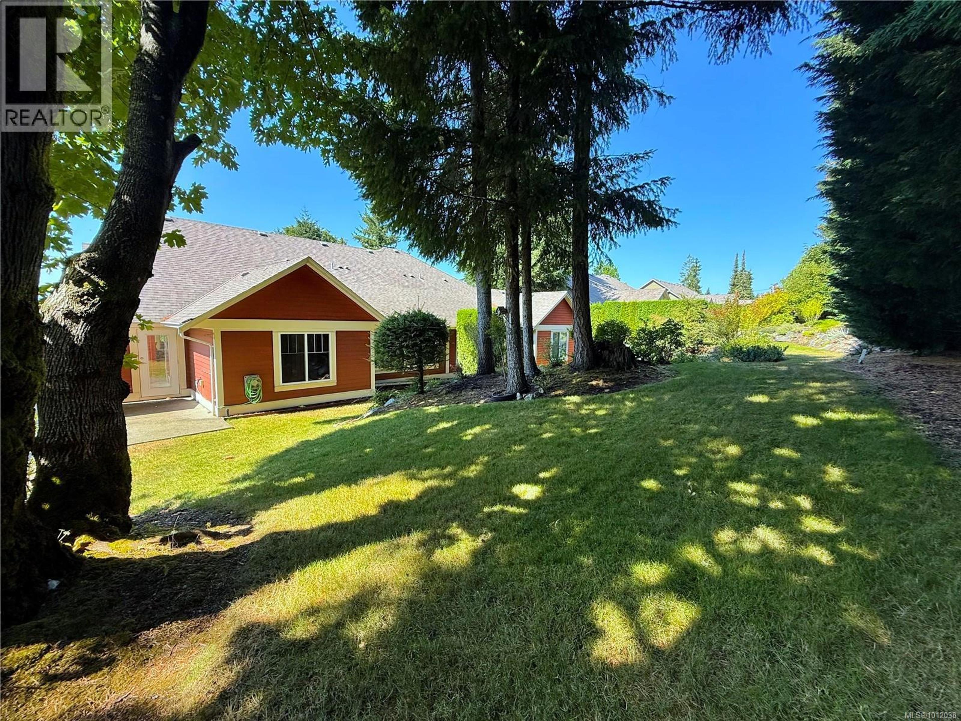 769 Merecroft Rd, Campbell River - Exteriors - Photo 6