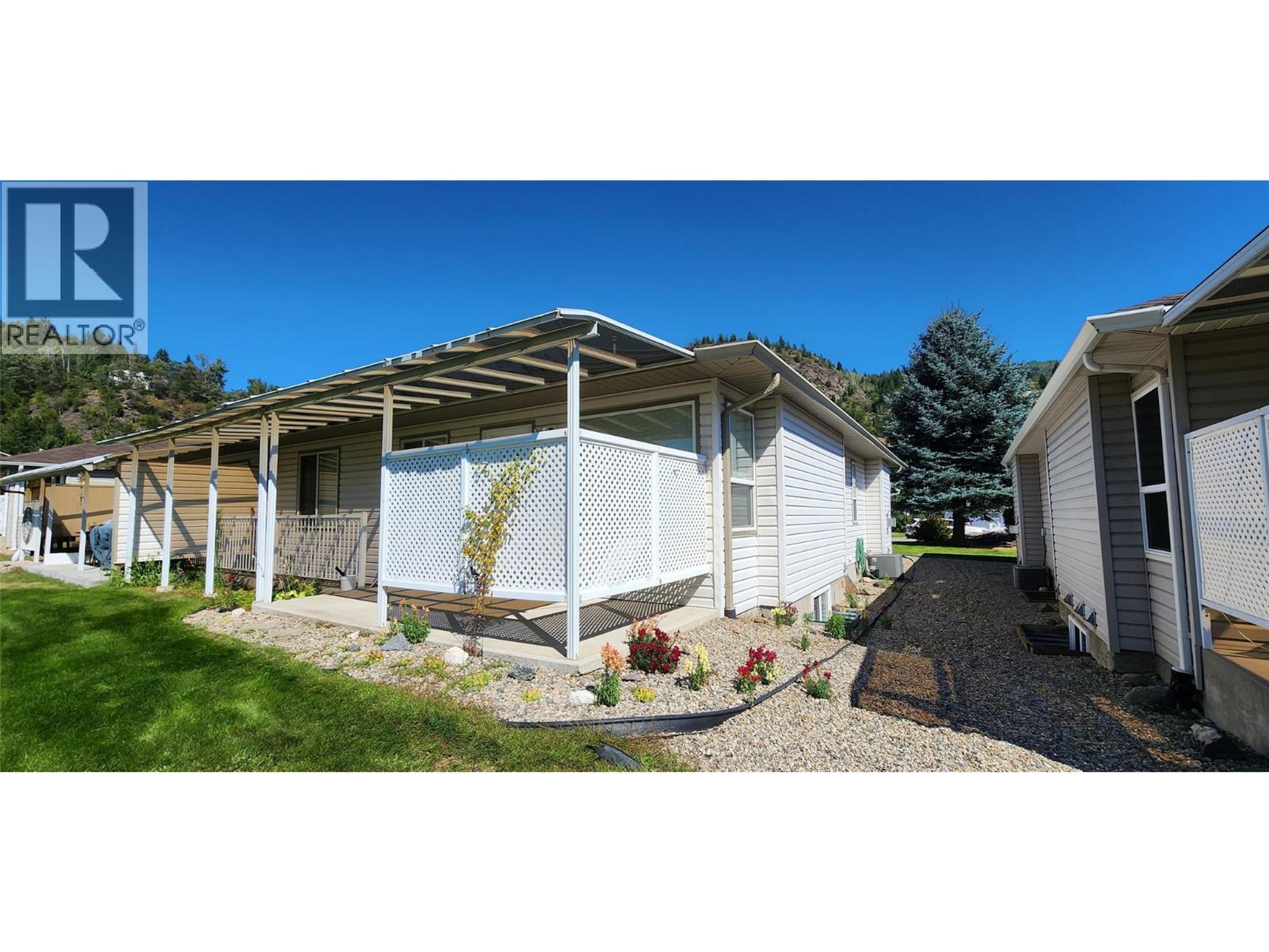 7661 Crema Drive, Trail - Exteriors - Photo 2