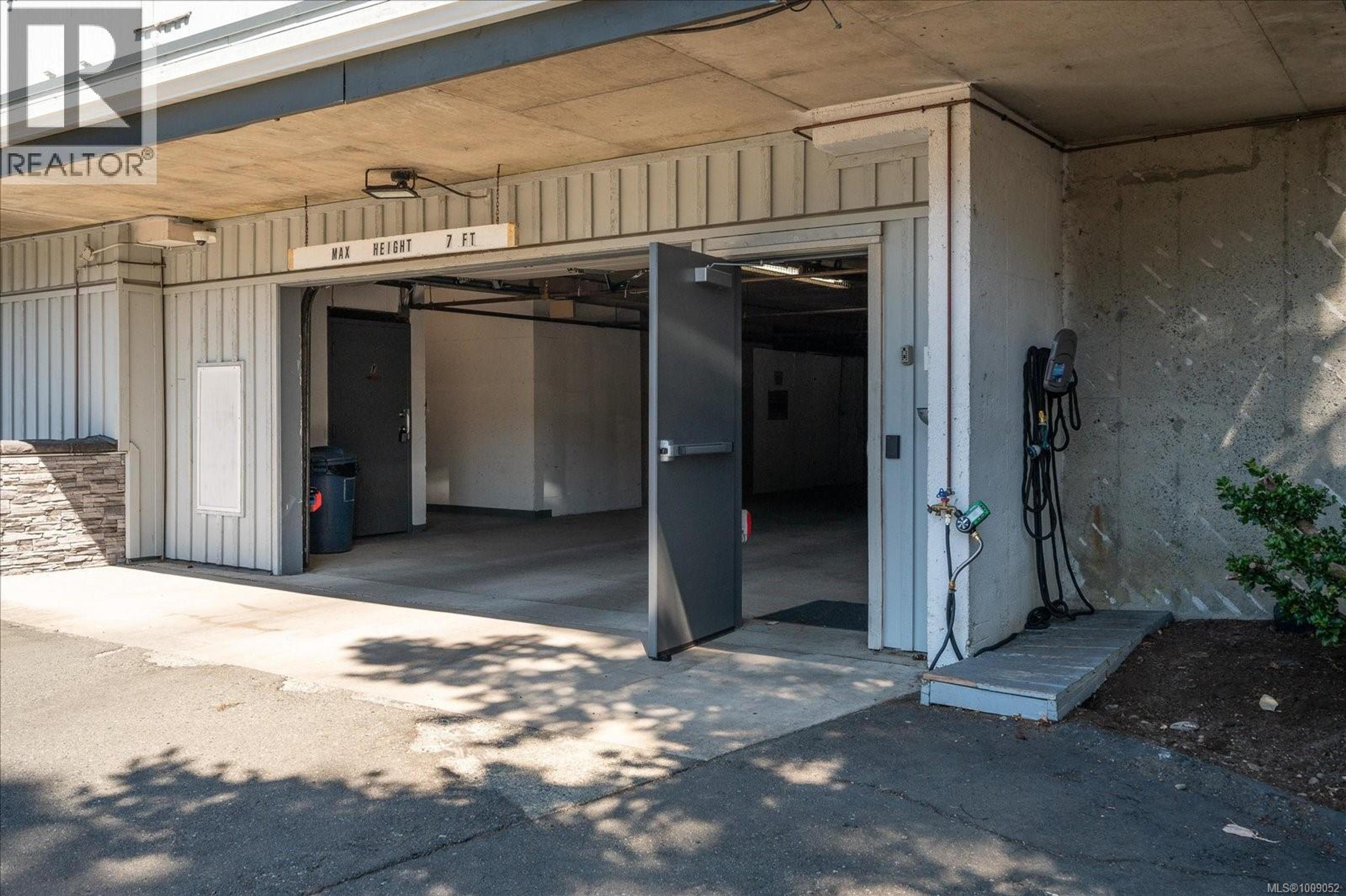 3555 Outrigger Rd, Nanoose Bay - Exteriors - Photo 5