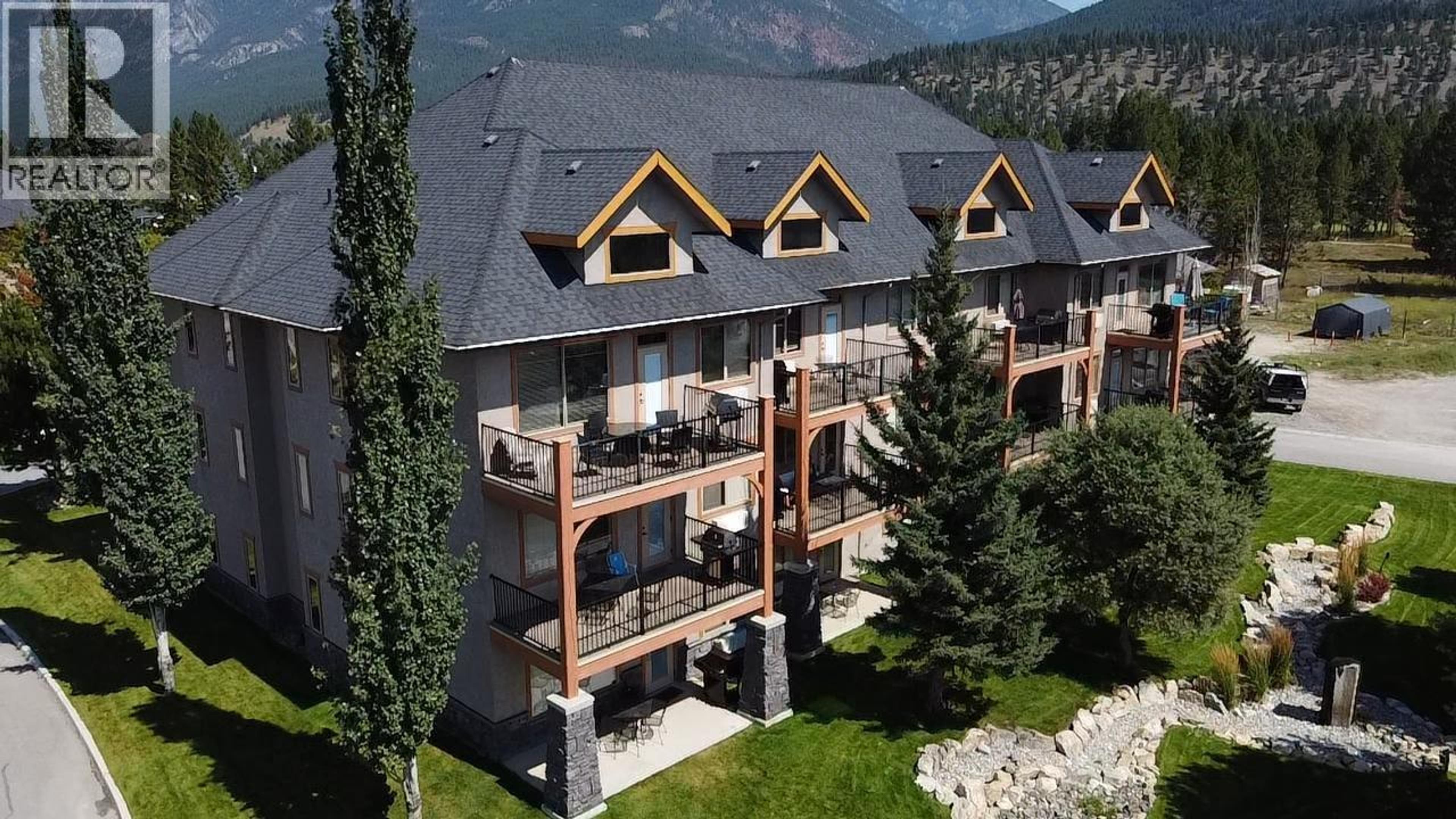 200 BIGHORN Boulevard, Radium Hot Springs - Exteriors - Drone/Aerial View - Photo 7
