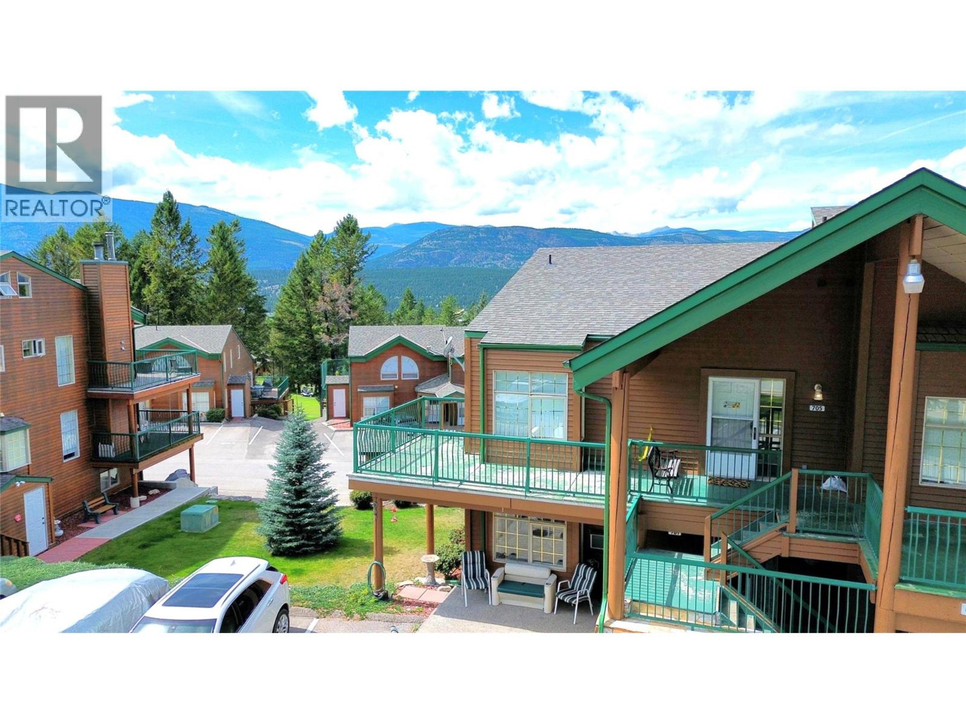 5155 Fairway Drive, Fairmont Hot Springs - Exteriors - Full Complex View - Photo 8