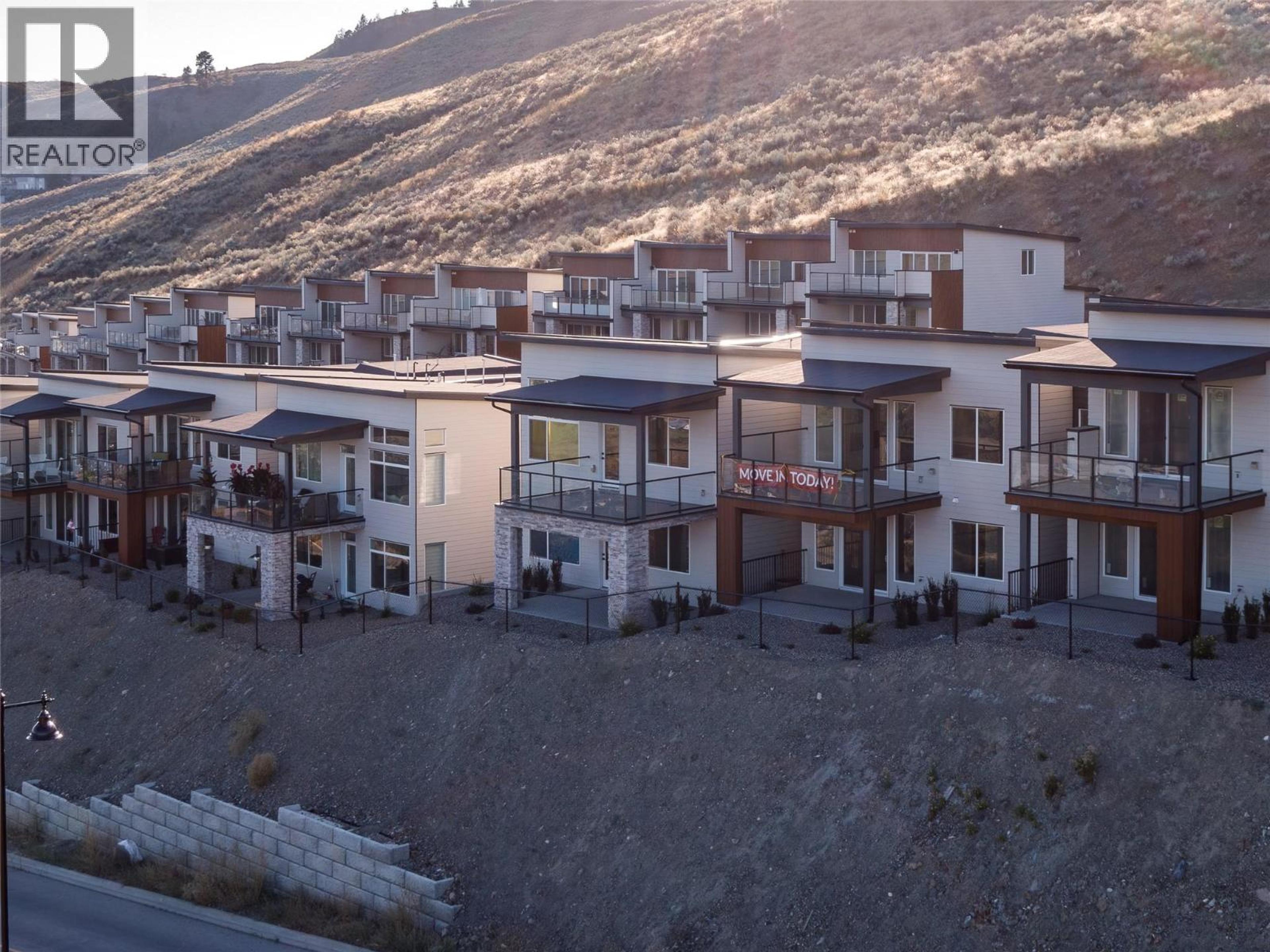 7735 OKANAGAN HILLS Boulevard, Vernon - Exteriors - Full Complex View - Photo 1