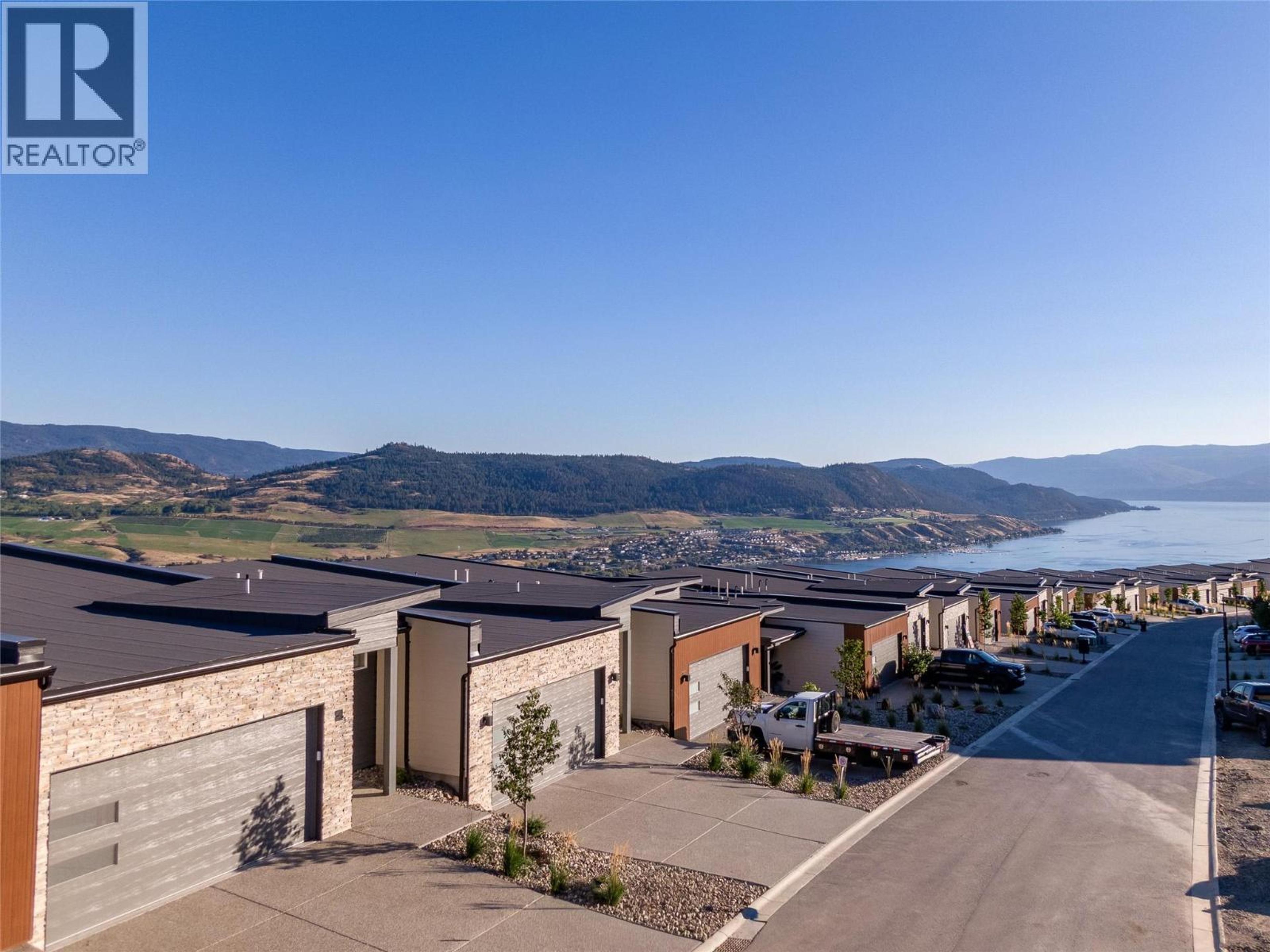 7735 OKANAGAN HILLS Boulevard, Vernon - Exteriors - Full Complex View - Photo 5