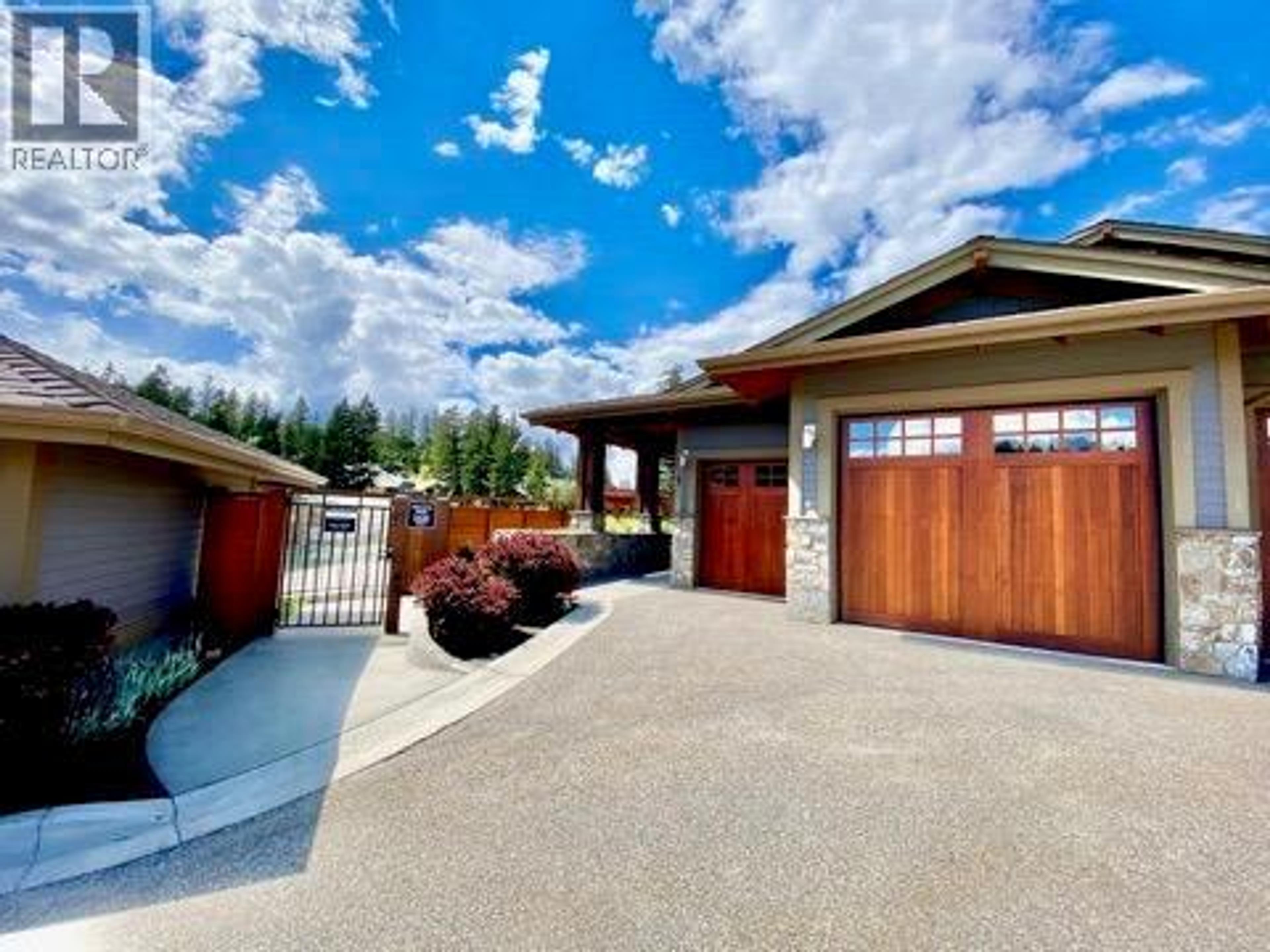 101 Dormie Drive, Vernon - Exteriors - Photo 1