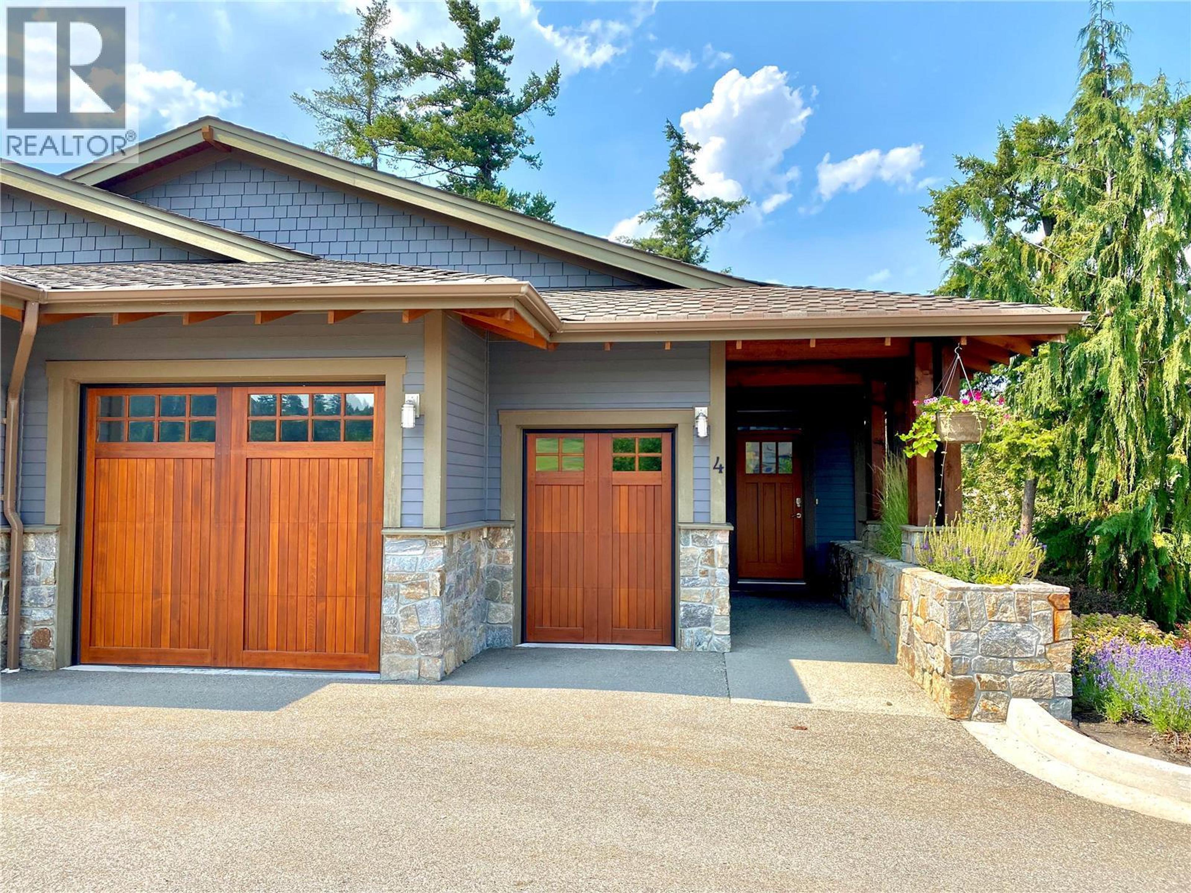 101 Dormie Drive, Vernon - Exteriors - Photo 3