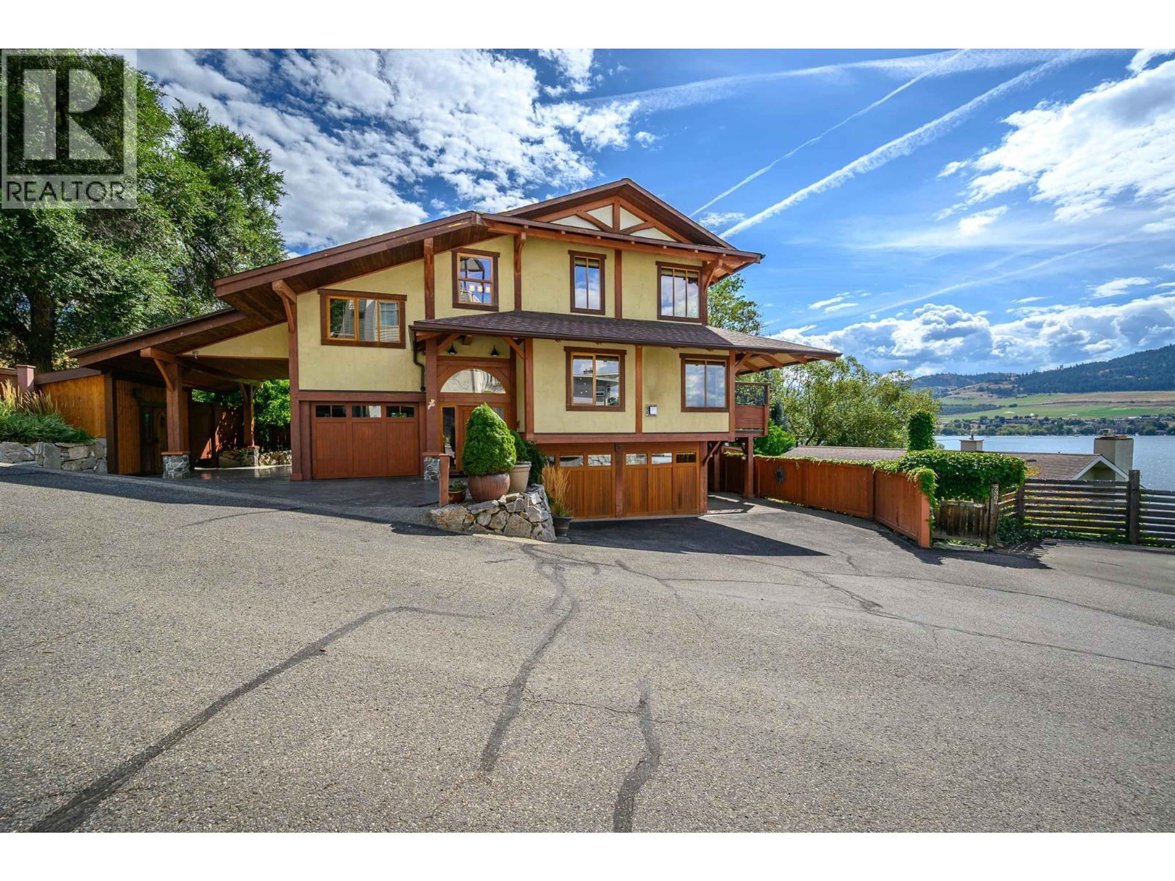 7302 Old Stamp Mill Road, Vernon - Exteriors - Photo 3