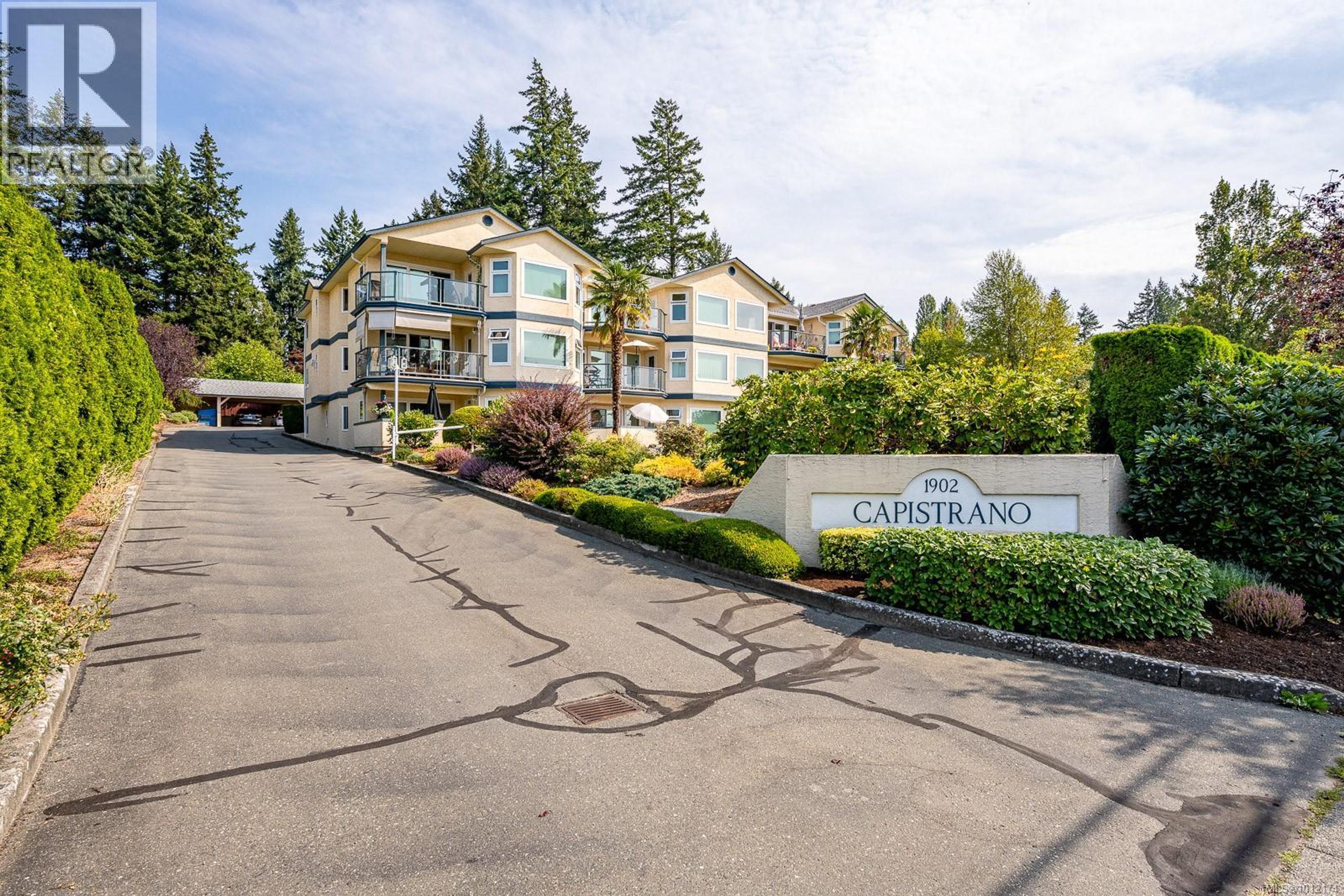 1902 Comox Ave, Comox - Exteriors - Full Complex View - Photo 2