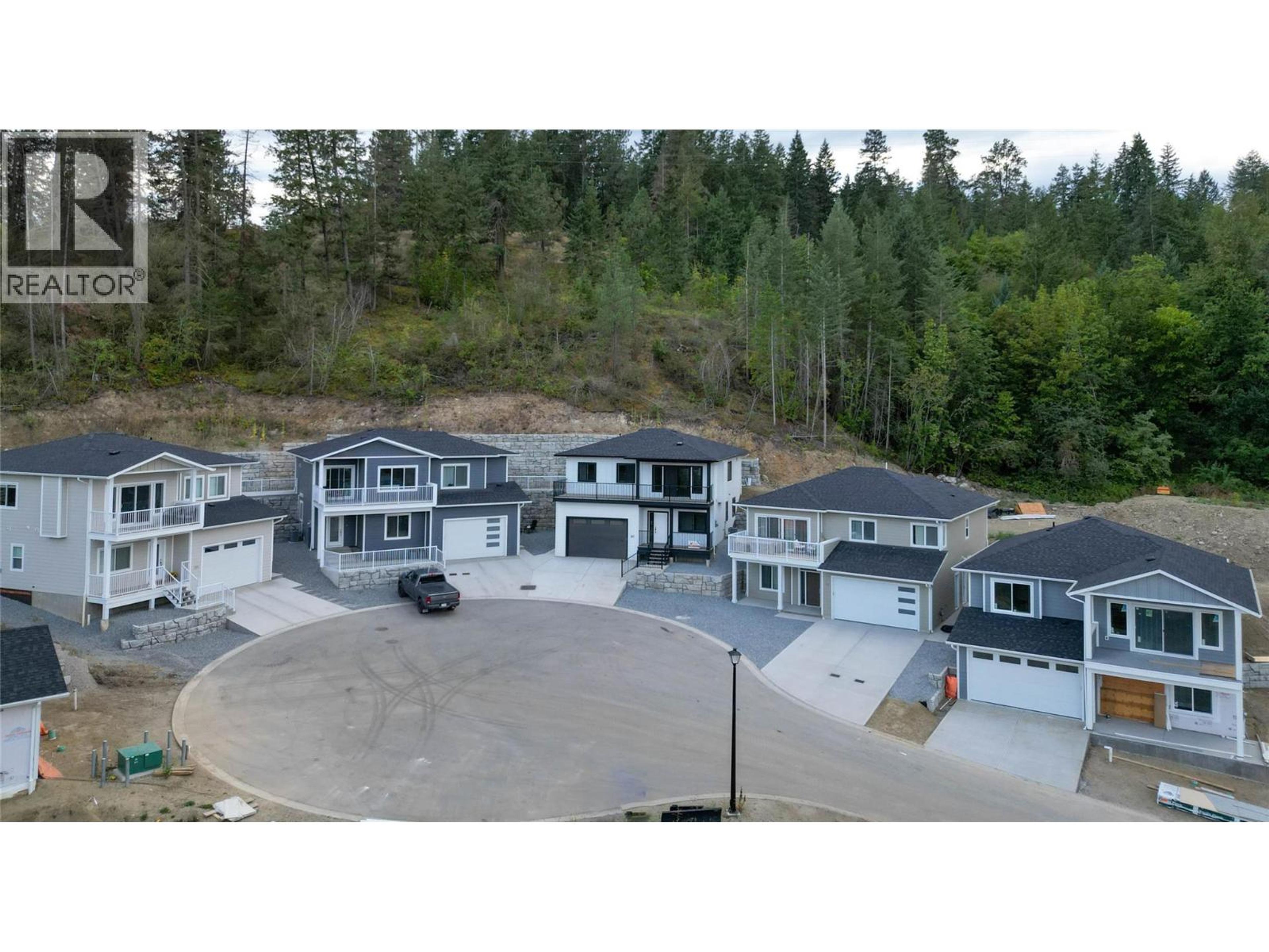 806 Cliff Avenue, Enderby - Exteriors - Full Complex View, Drone/Aerial View - Photo 7