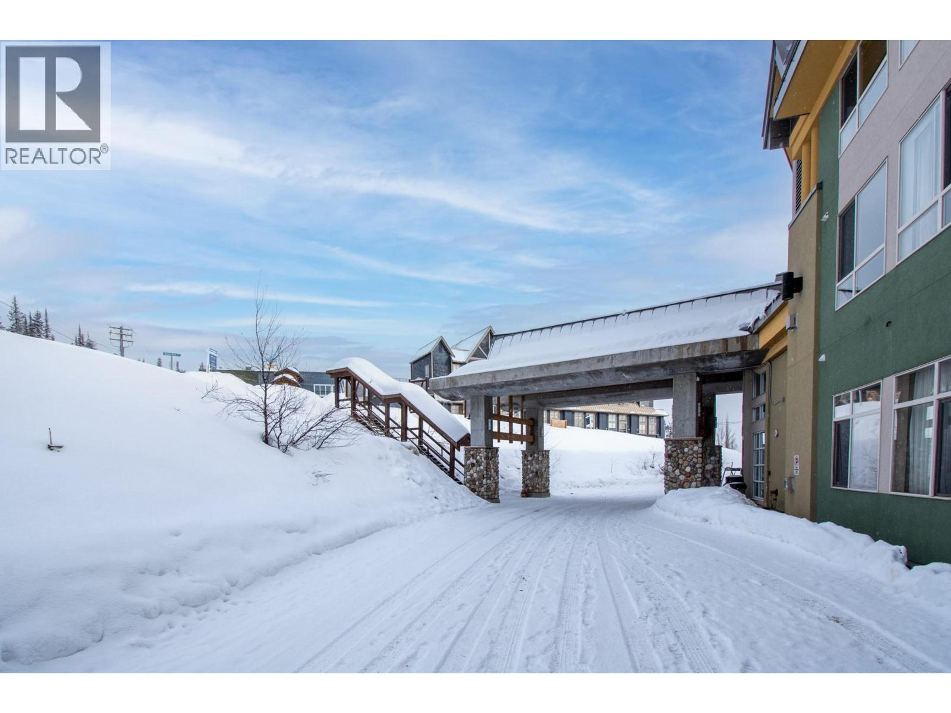 5340 Big White Road, Big White - Exteriors - Photo 2