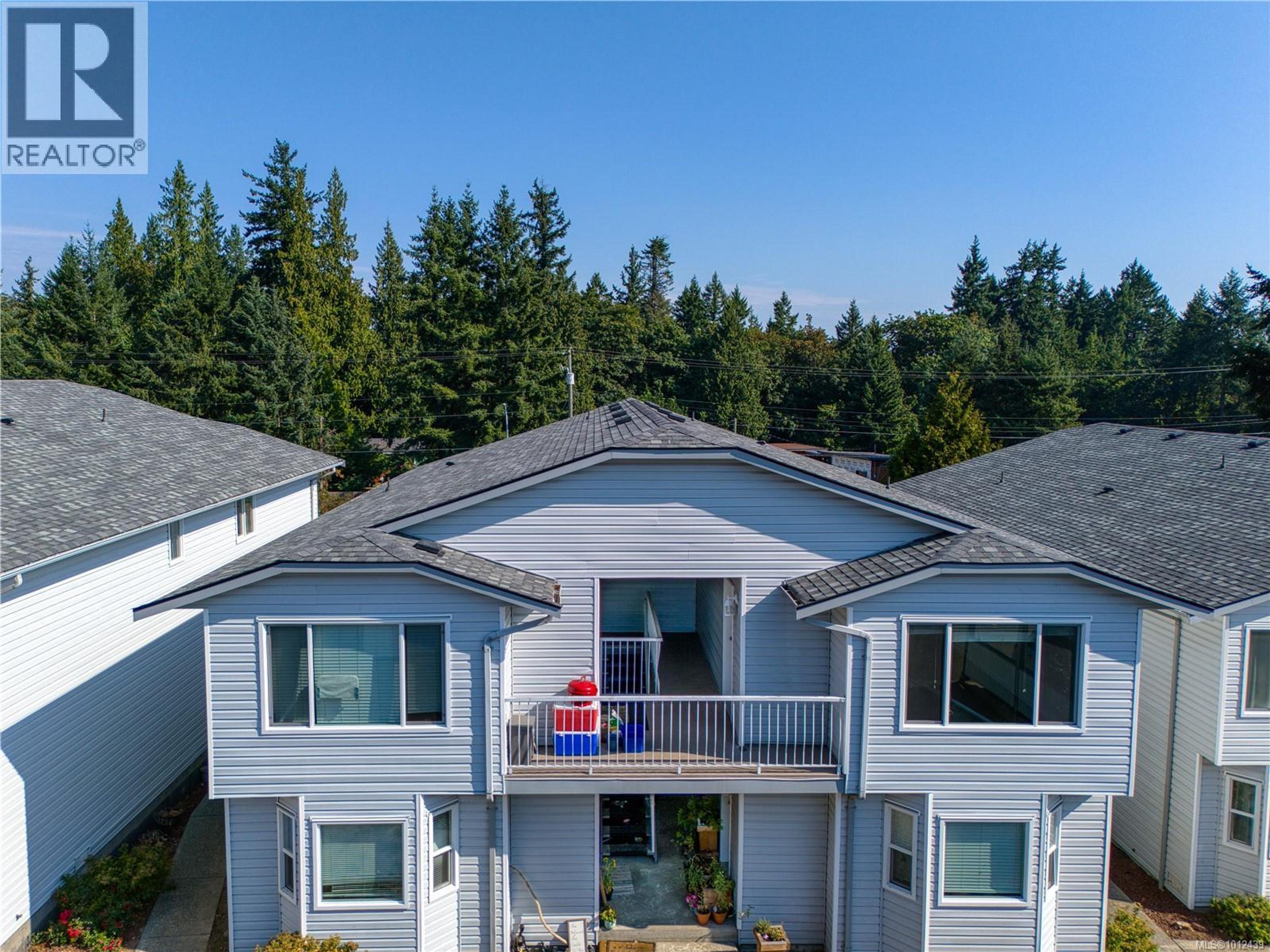 262 Harwell Rd, Nanaimo - Exteriors - Full Complex View - Photo 7