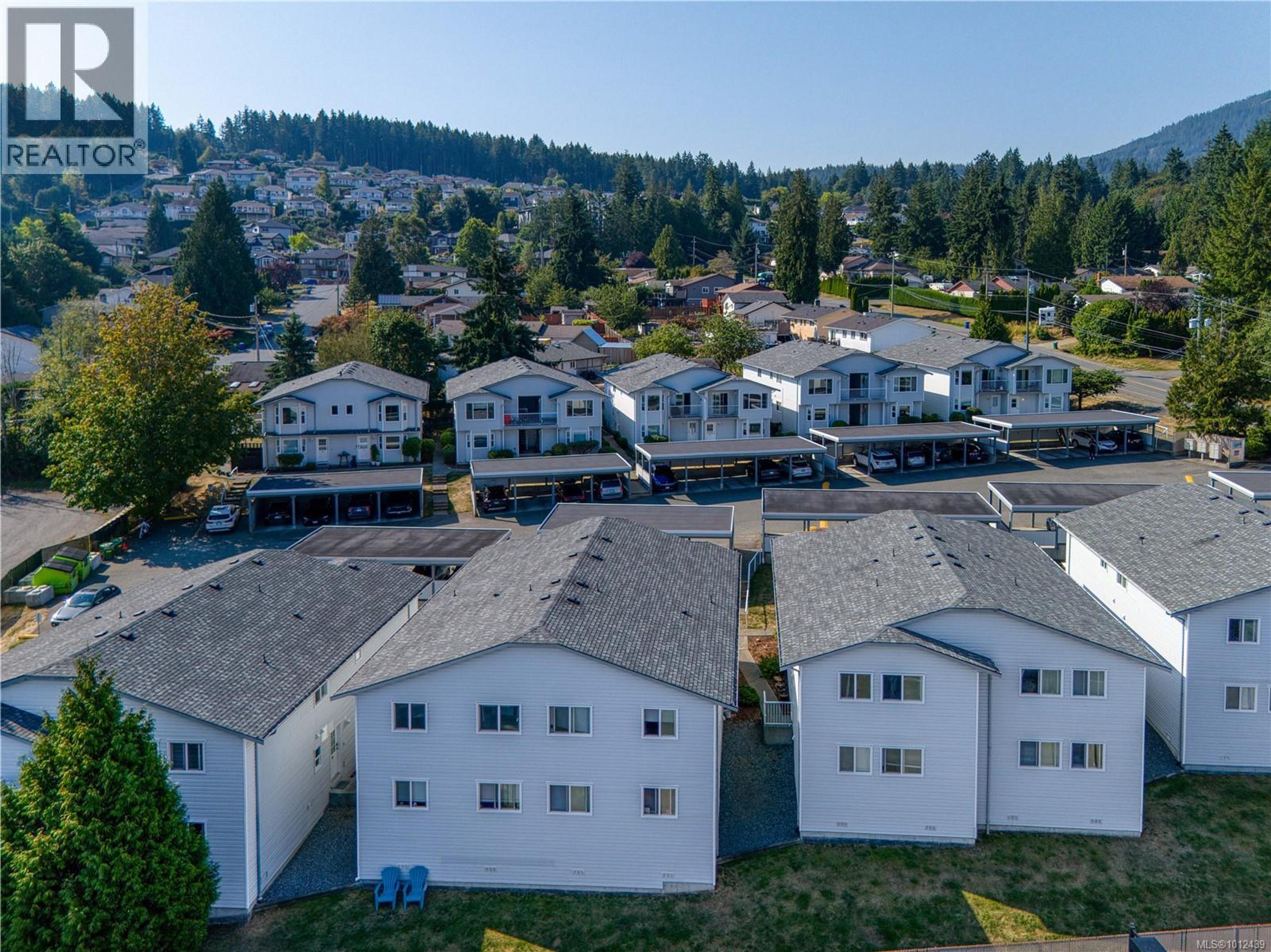 262 Harwell Rd, Nanaimo - Exteriors - Full Complex View, Drone/Aerial View - Photo 5