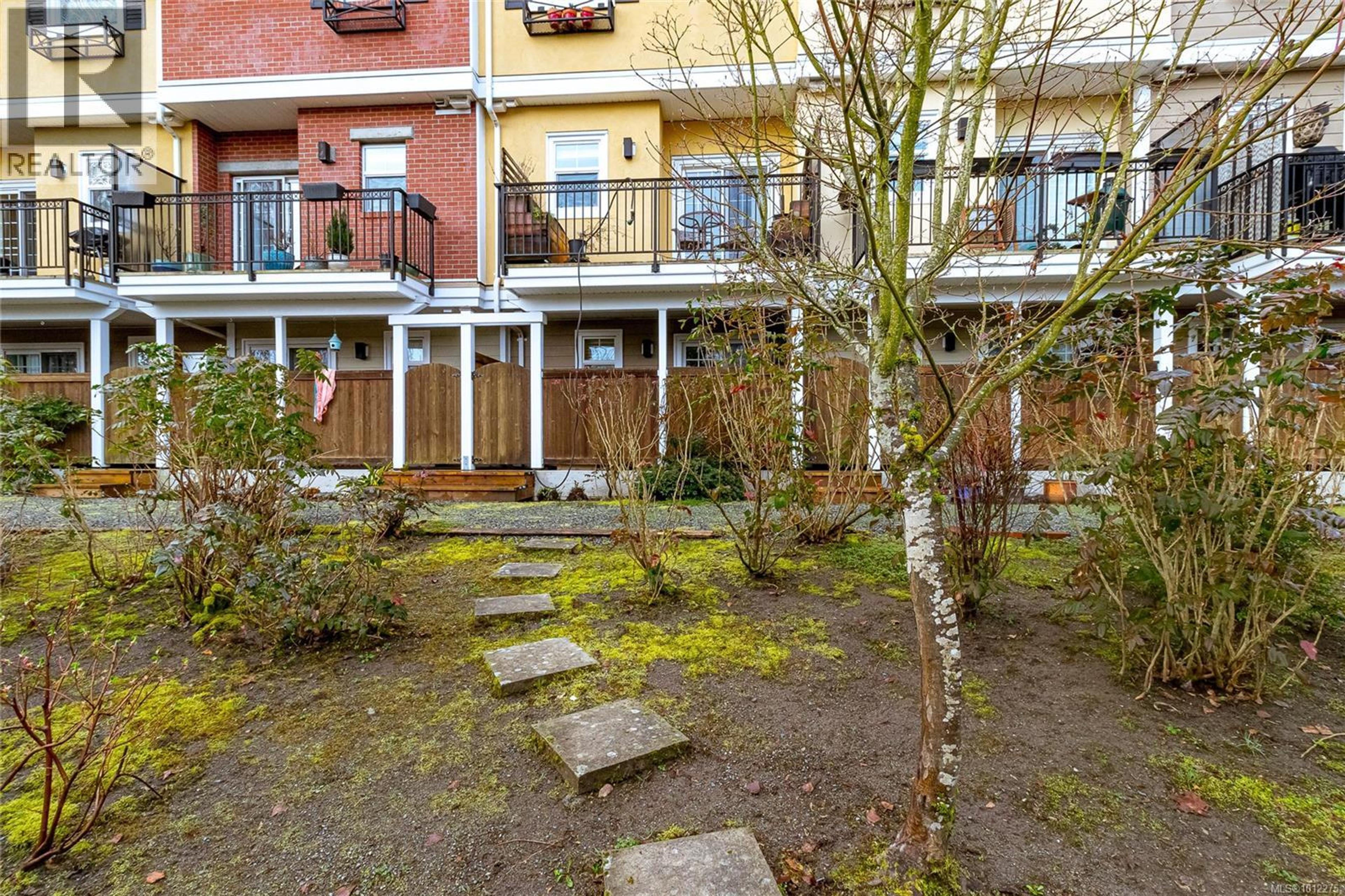 50 Mill St, Nanaimo - Exteriors - Full Complex View - Photo 10