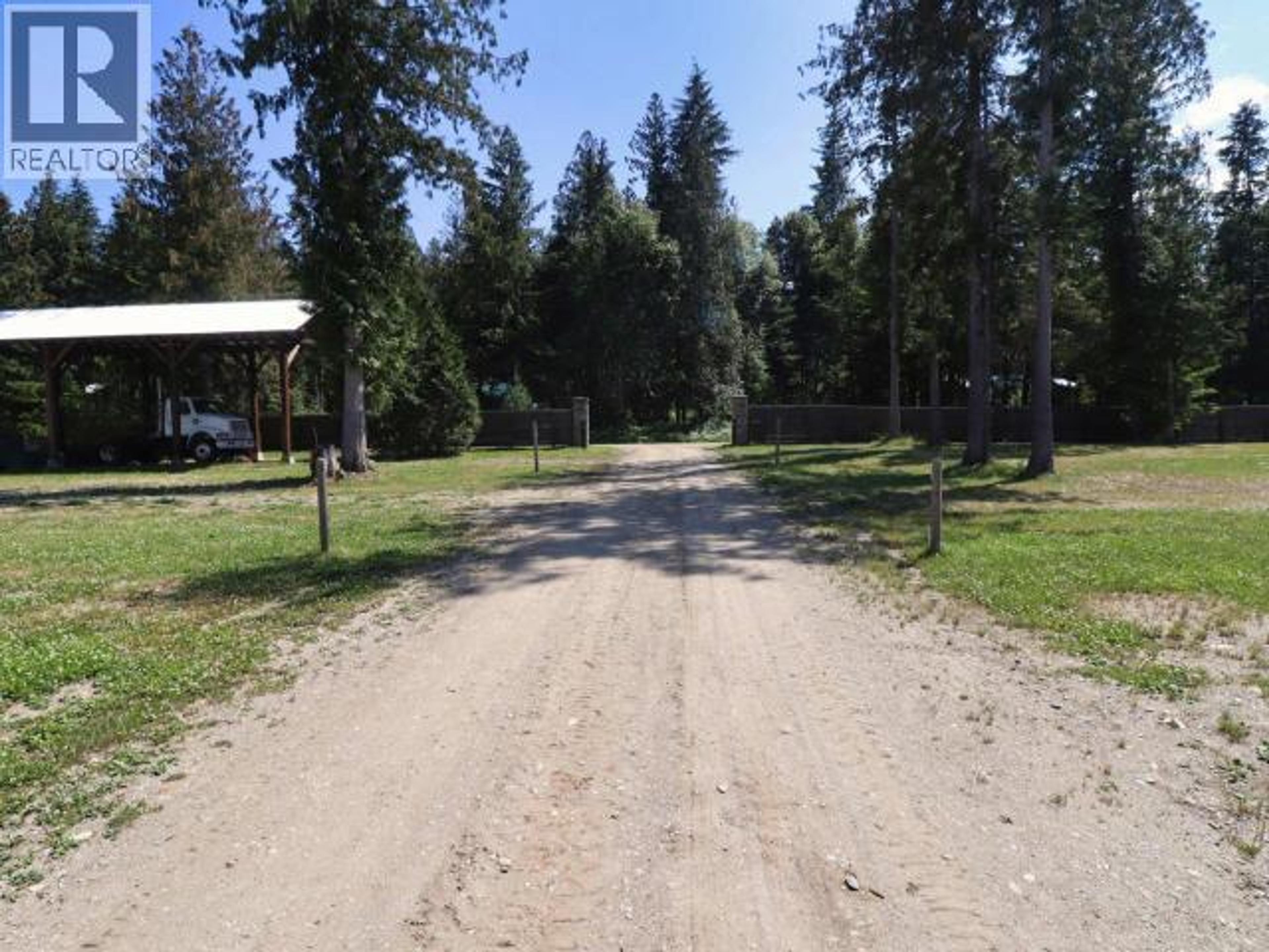 #10 1701 IRELAND ROAD - 26