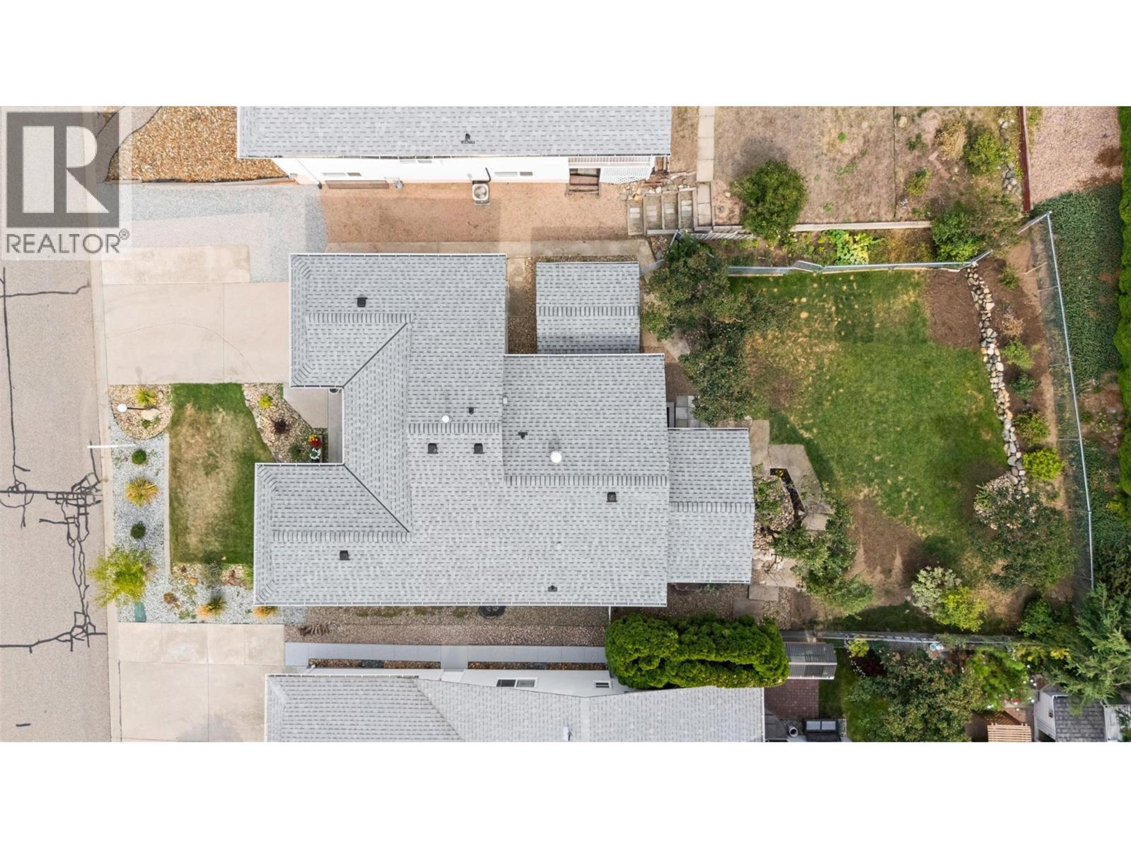 6400 Spencer Road, Kelowna - Exteriors - Drone/Aerial View - Photo 4