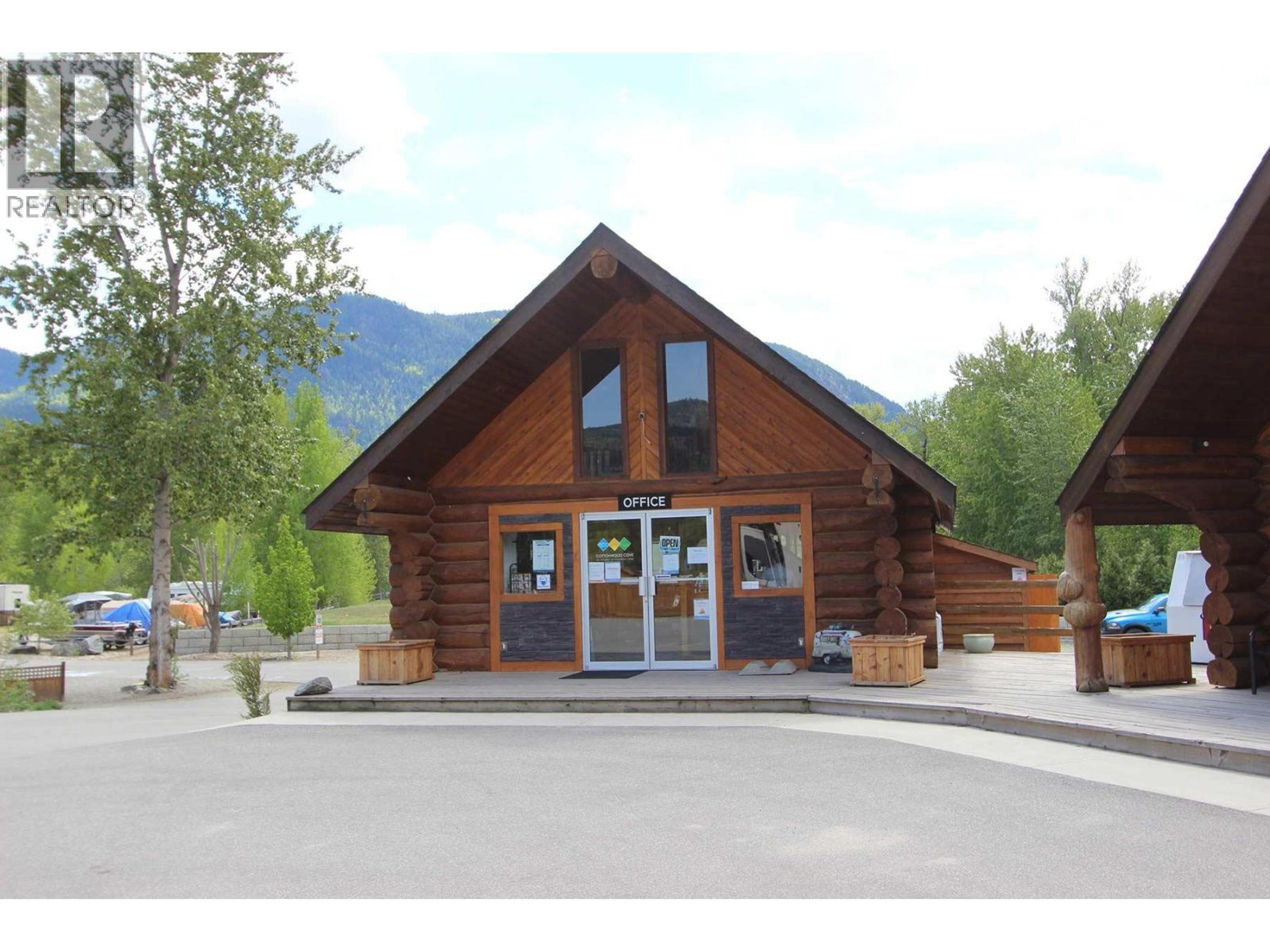 55 Cottonwood Drive N, Lee Creek - Exteriors - Photo 3