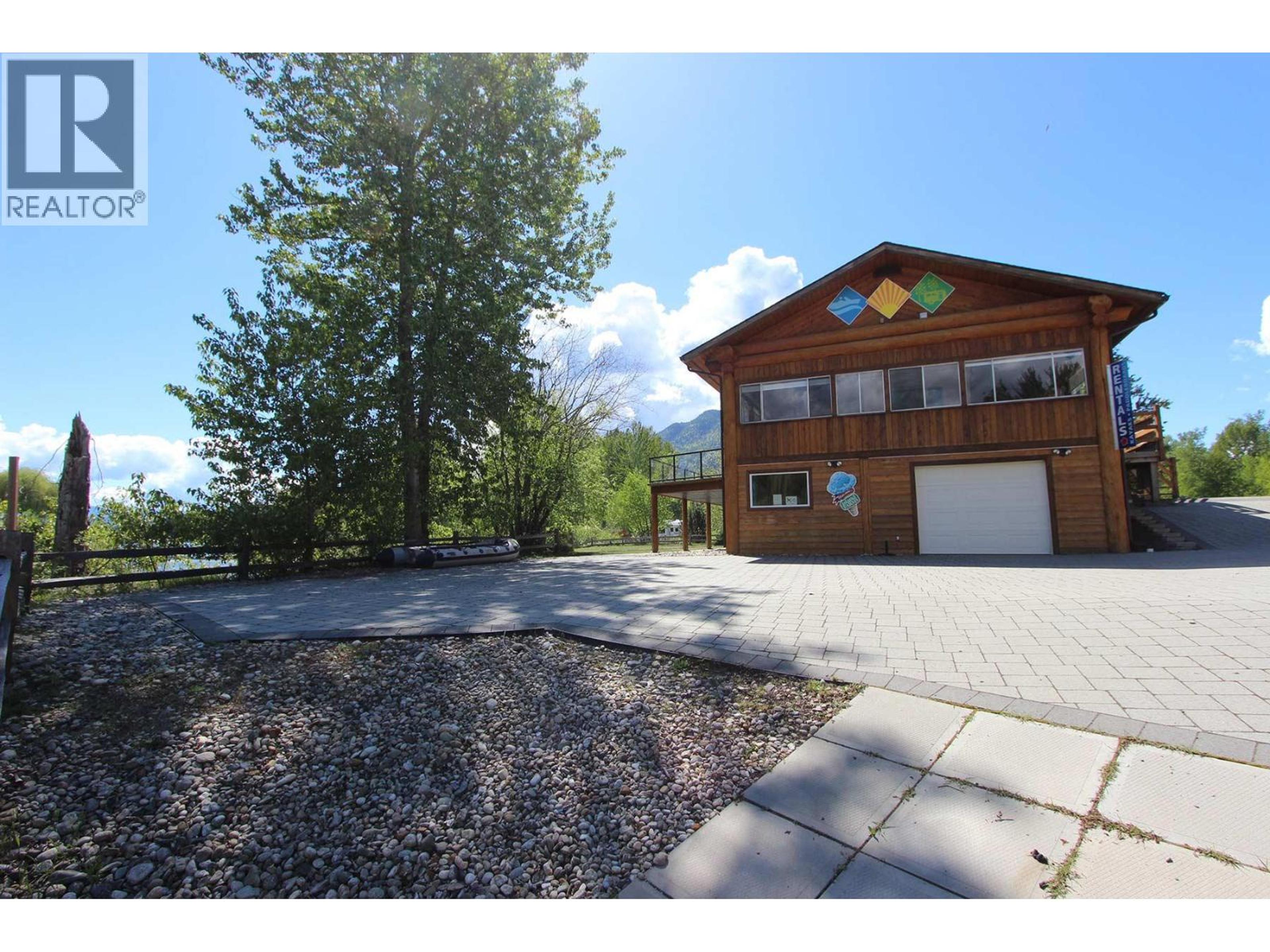 55 Cottonwood Drive N, Lee Creek - Exteriors - Photo 7